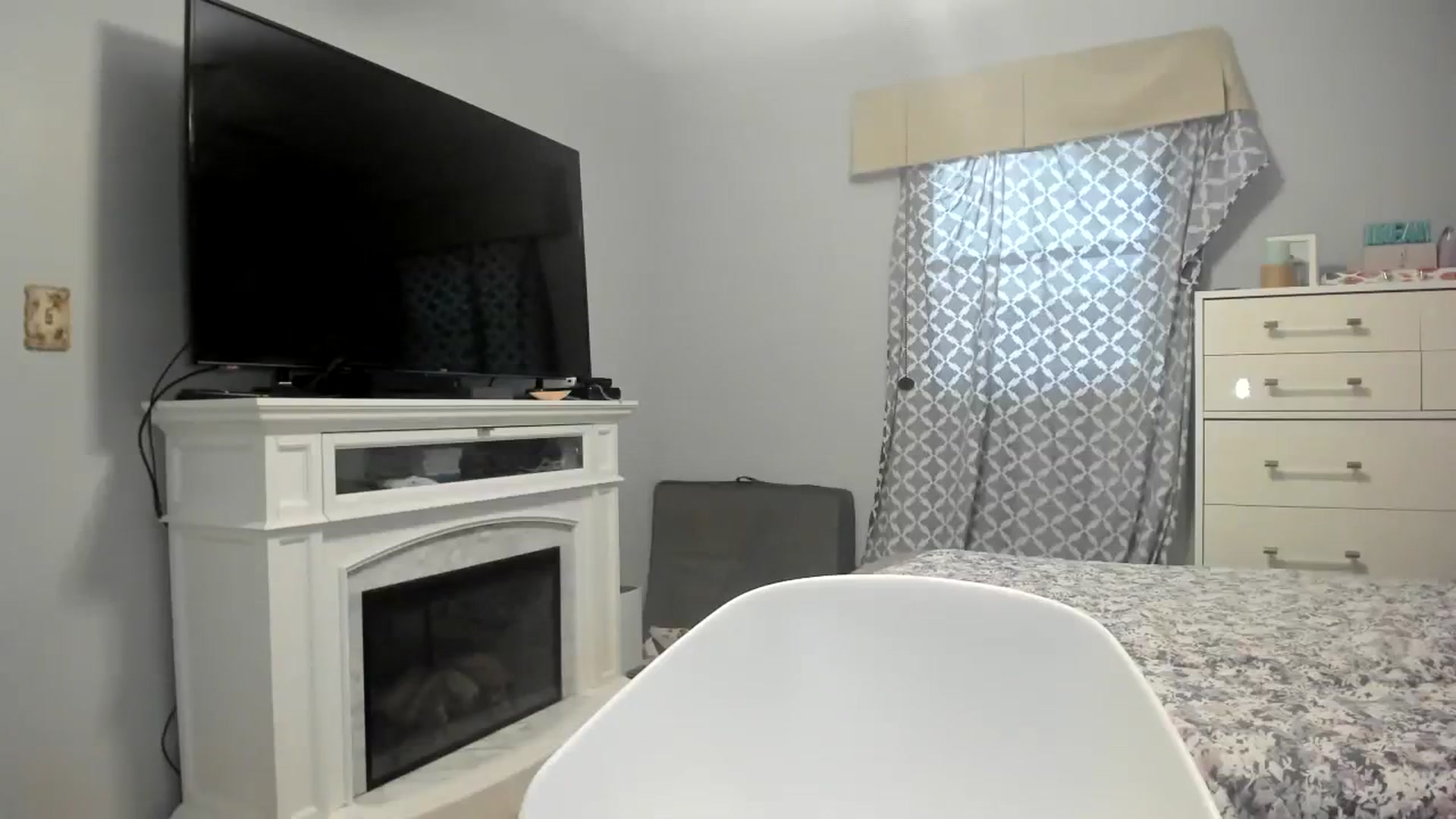 Gallery image thumbnail from sassypants's myfreecams stream on, 04/11/2024, 15:08 image 15 of 20