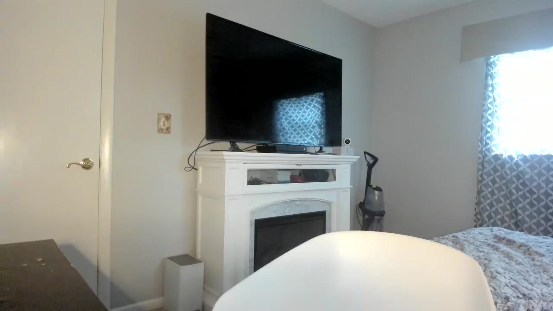 Gallery image thumbnail from sassypants's myfreecams stream on, 09/11/2024, 14:45 image 10 of 20