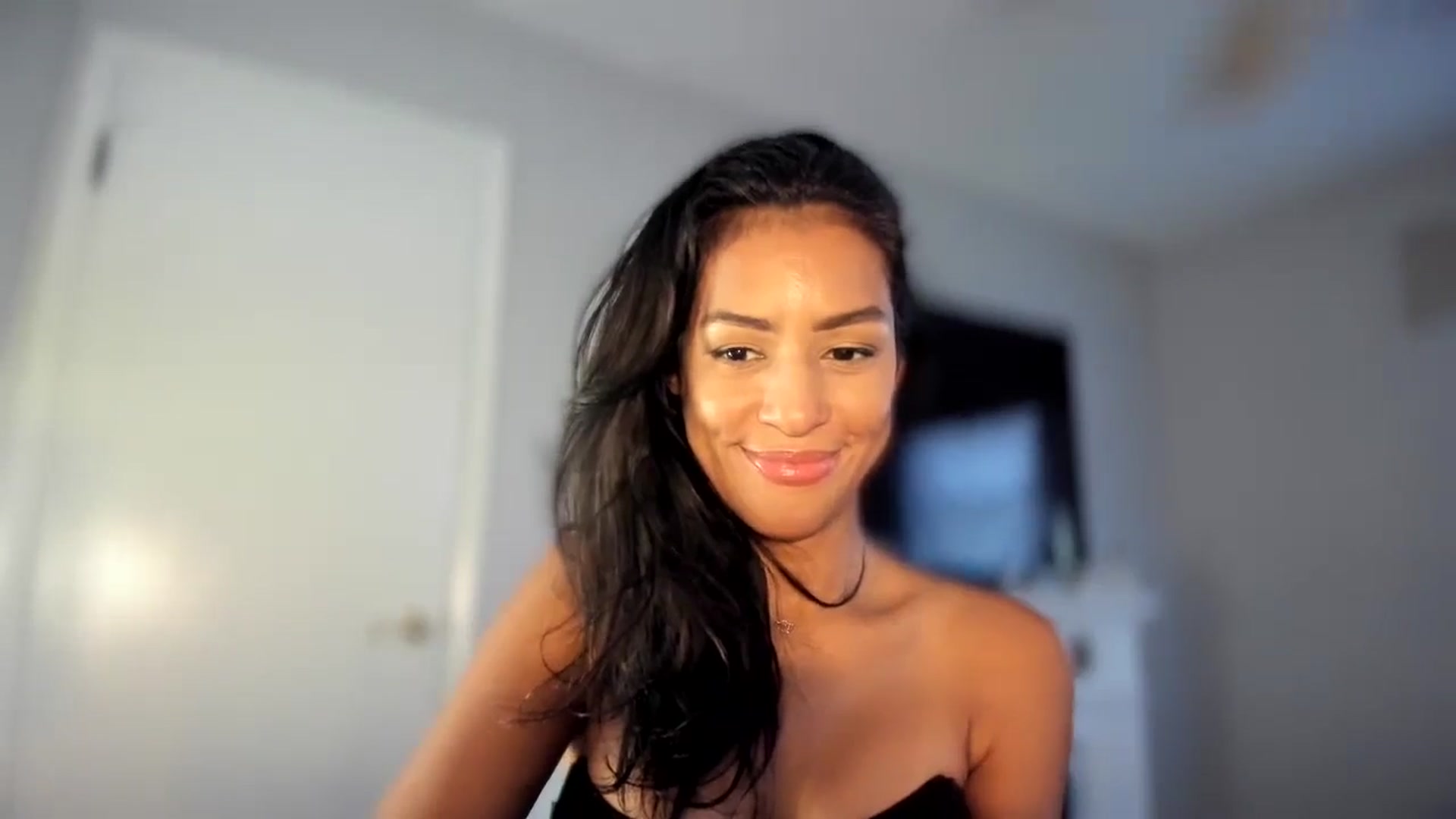 Gallery image thumbnail from sassypants's myfreecams stream on, 01/07/2025, 15:58 image 20 of 20
