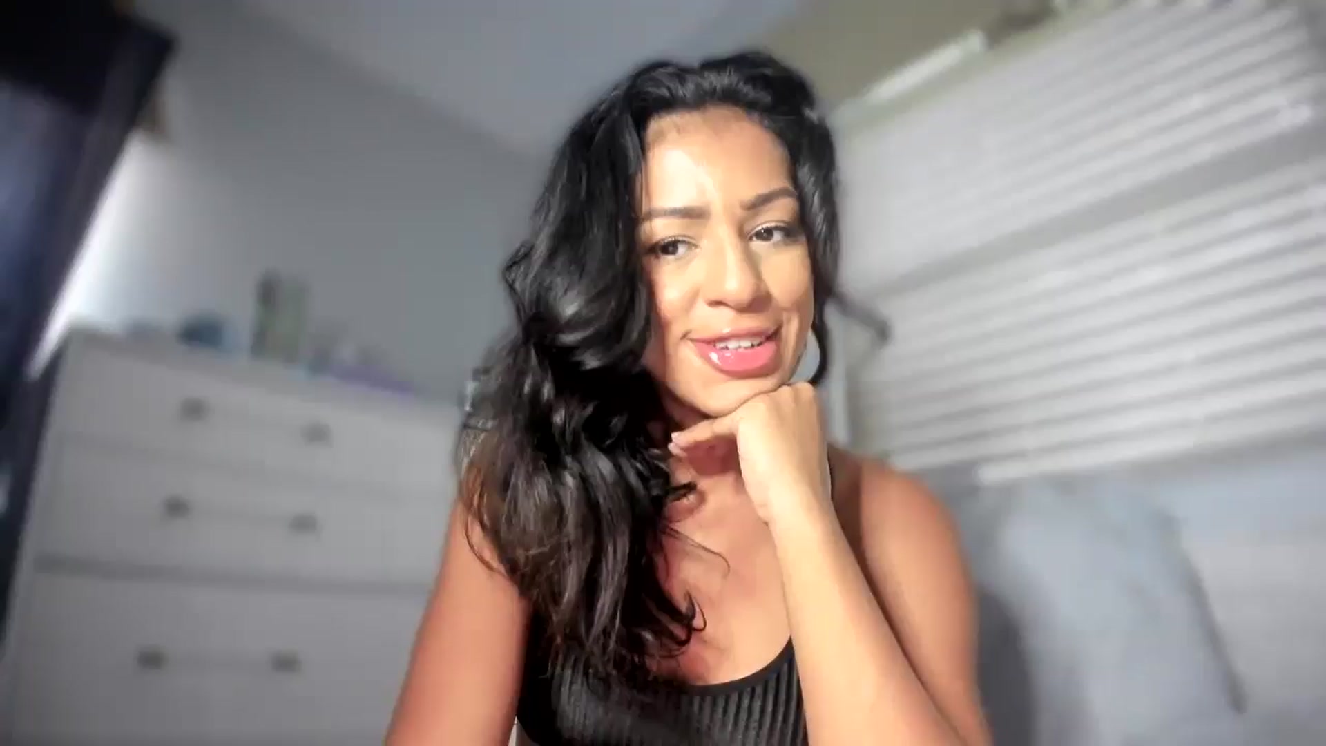 Gallery image thumbnail from sassypants's myfreecams stream on, 04/21/2025, 14:46 image 1 of 20