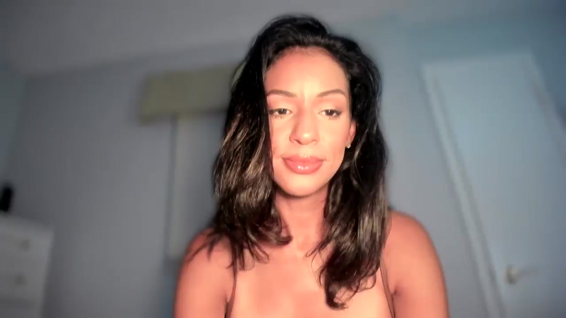 Gallery image thumbnail from sassypants's myfreecams stream on, 07/08/2025, 07:09 image 4 of 20