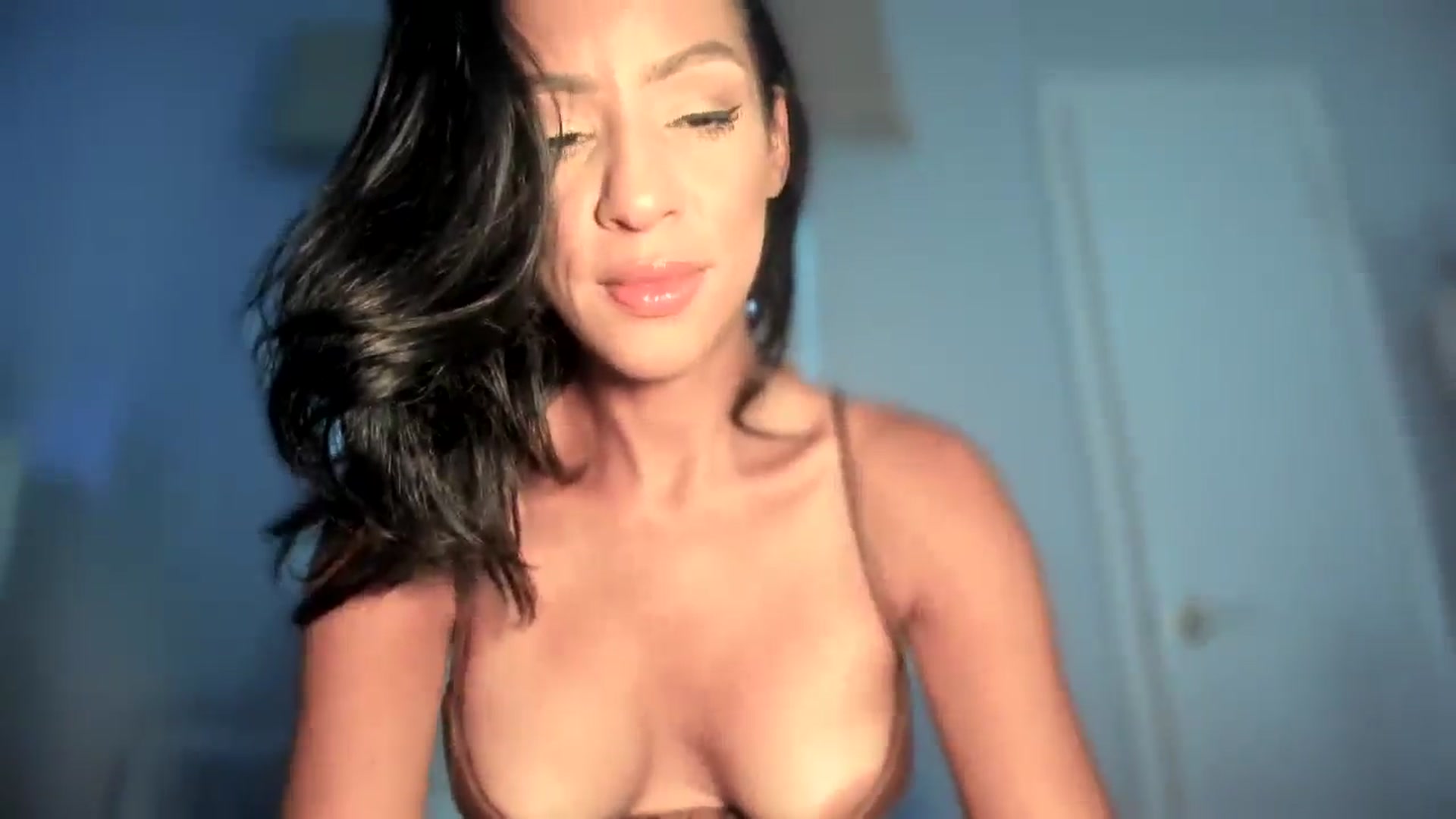 Gallery image thumbnail from sassypants's myfreecams stream on, 07/28/2025, 17:48 image 7 of 20