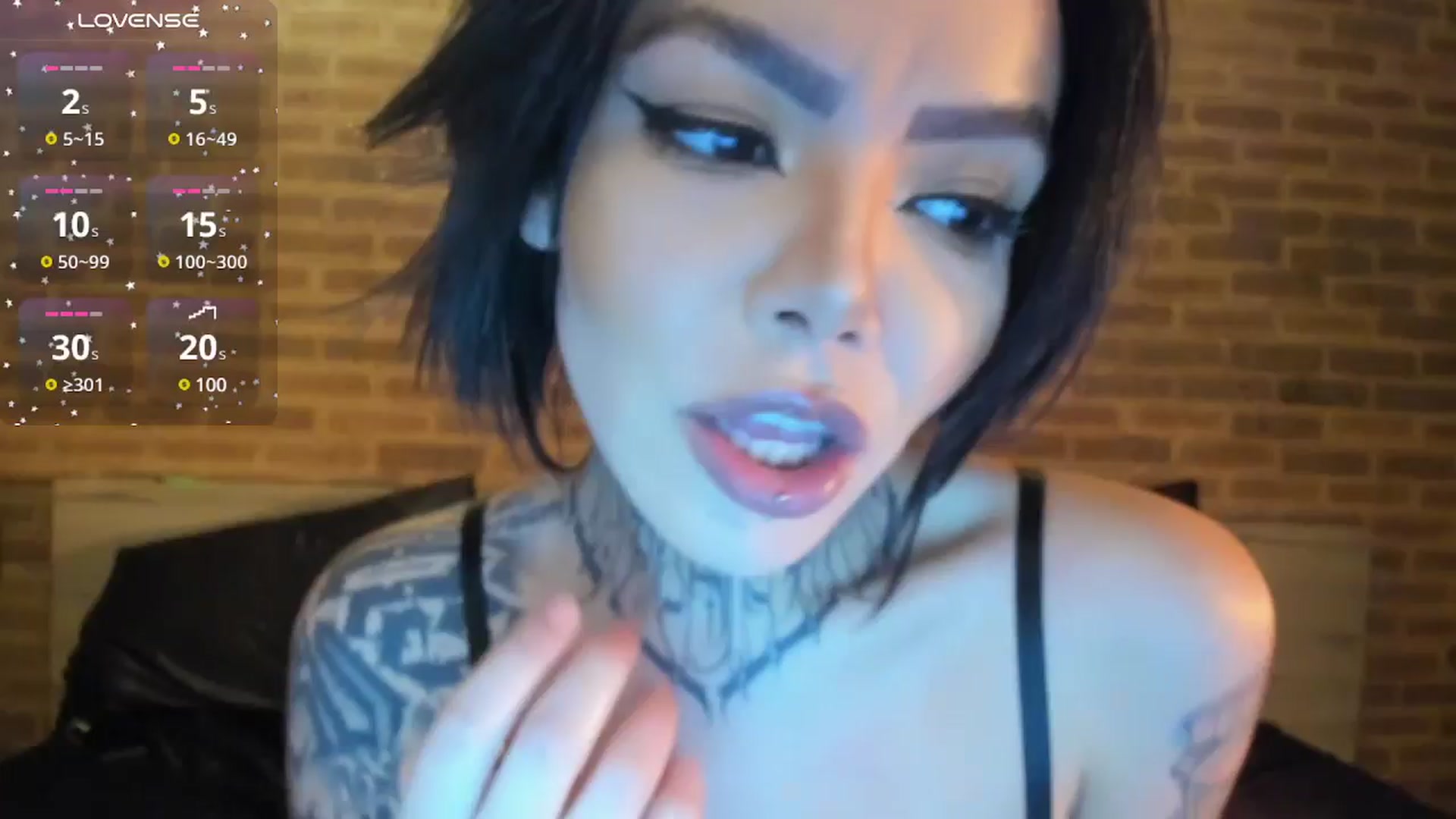 Gallery image thumbnail from satAMYc's myfreecams stream on, 06/13/2025, 05:15 image 13 of 20