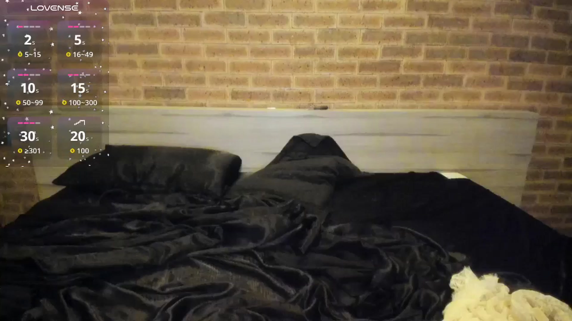 Gallery image thumbnail from satAMYc's myfreecams stream on, 12/15/2025, 08:02 image 16 of 20