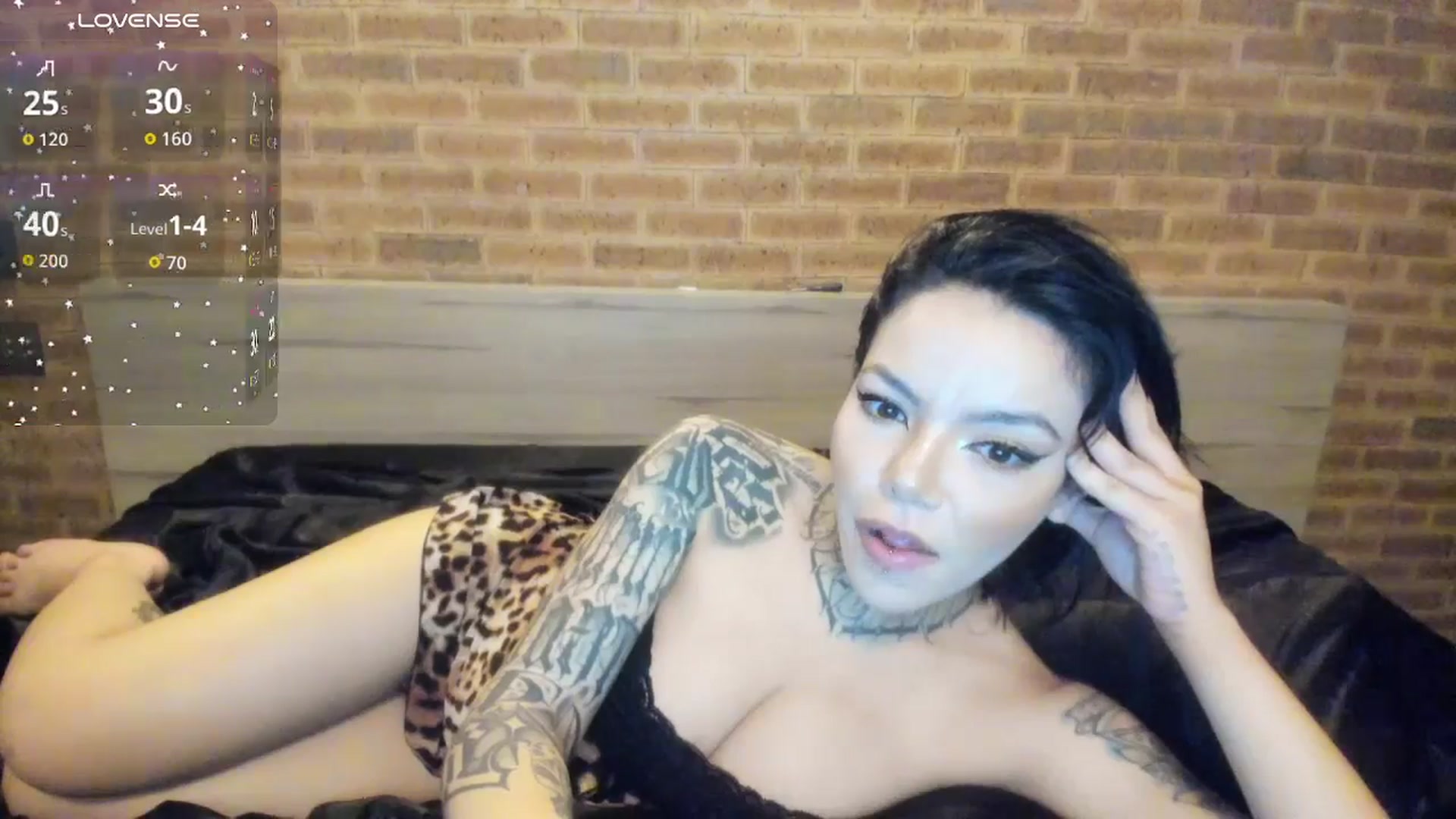 Gallery image thumbnail from satAMYc's myfreecams stream on, 12/28/2025, 07:46 image 18 of 20