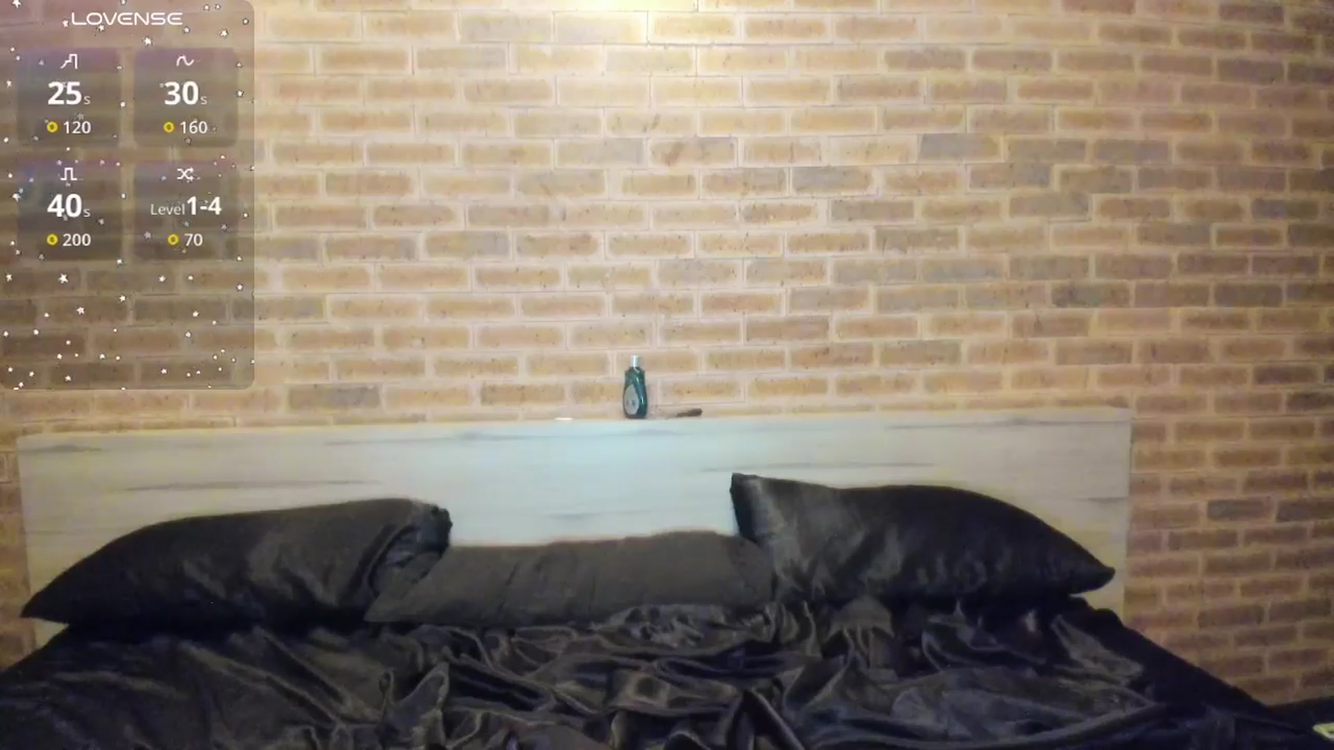 Gallery image thumbnail from satAMYc's myfreecams stream on, 01/01/2026, 08:25 image 2 of 20