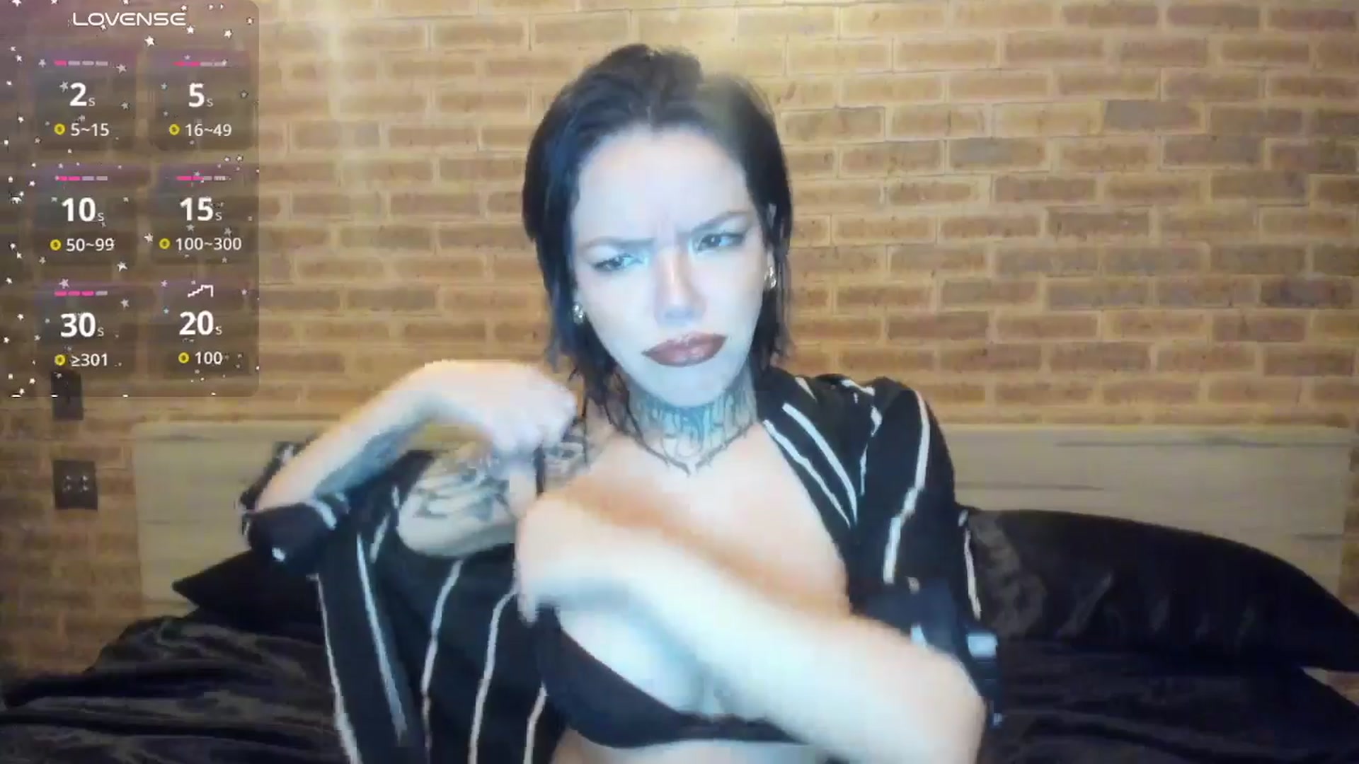 Gallery image thumbnail from satAMYc's myfreecams stream on, 01/05/2026, 07:14 image 6 of 20