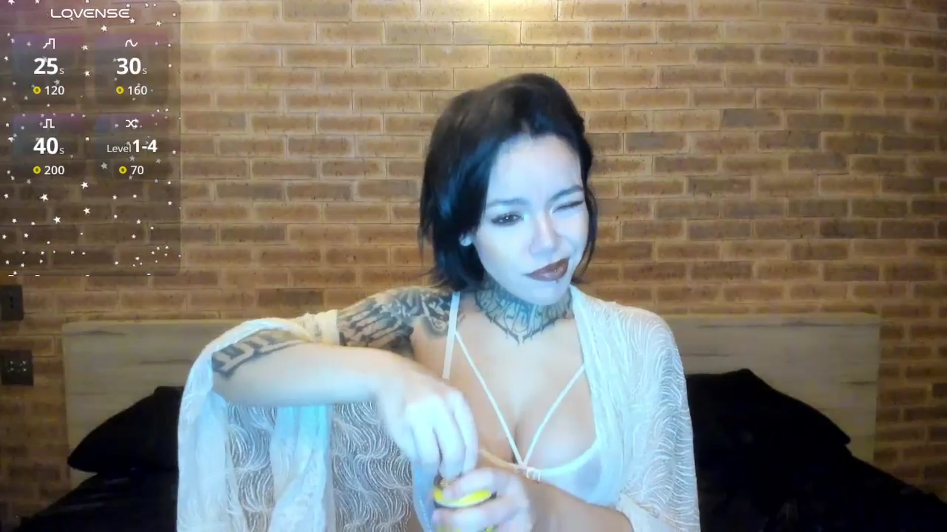 Gallery image thumbnail from satAMYc's myfreecams stream on, 02/03/2026, 03:40 image 8 of 20