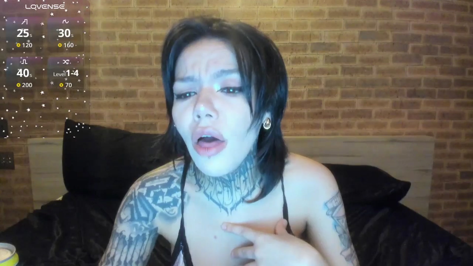 Gallery image thumbnail from satAMYc's myfreecams stream on, 02/22/2026, 08:13 image 14 of 20