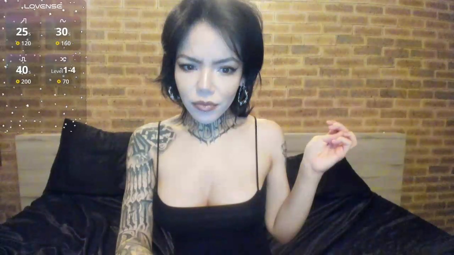 Gallery image thumbnail from satAMYc's myfreecams stream on, 05/18/2026, 07:02 image 12 of 20
