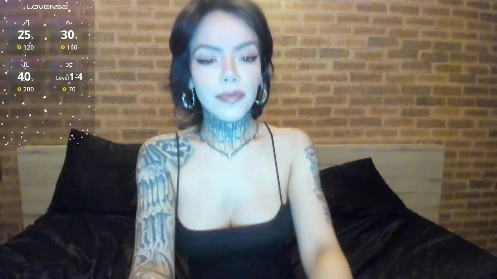 Gallery image thumbnail from satAMYc's myfreecams stream on, 05/18/2026, 07:02 image 11 of 20