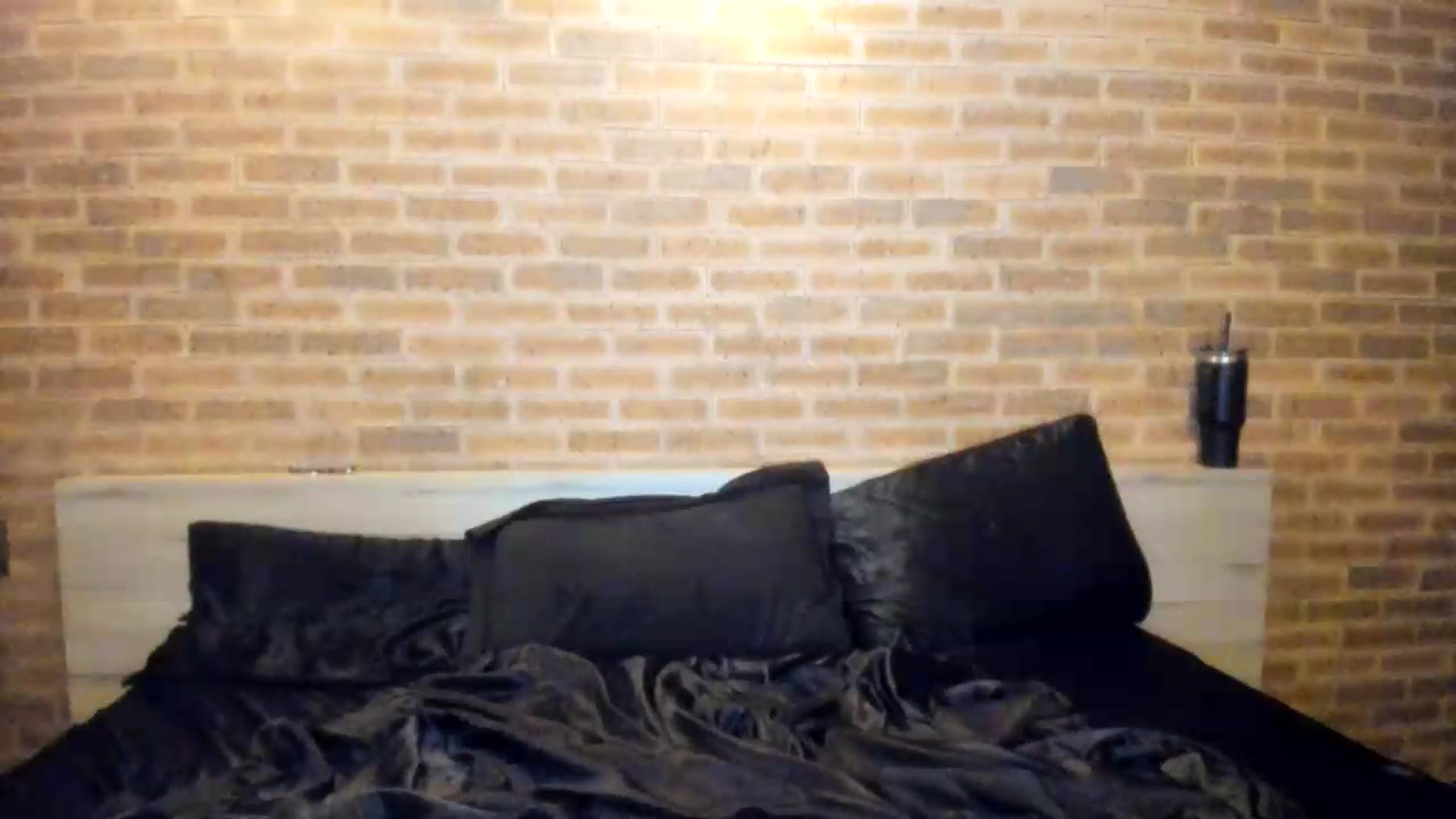 Gallery image thumbnail from satAMYc's myfreecams stream on, 09/04/2026, 06:29 image 6 of 20