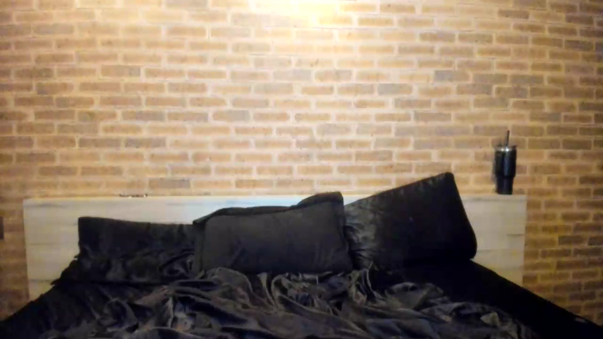 Gallery image thumbnail from satAMYc's myfreecams stream on, 09/04/2026, 06:29 image 7 of 20