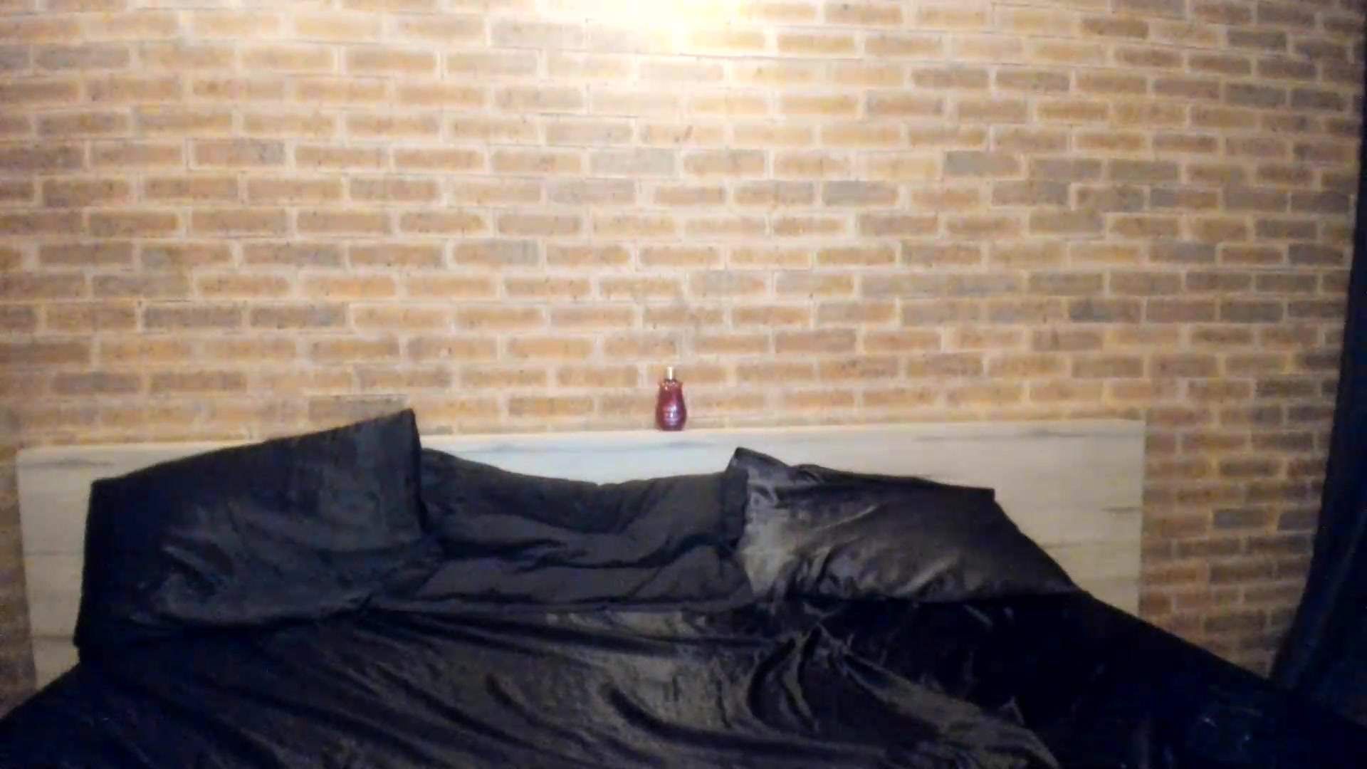 Gallery image thumbnail from satAMYc's myfreecams stream on, 09/23/2026, 07:23 image 16 of 20