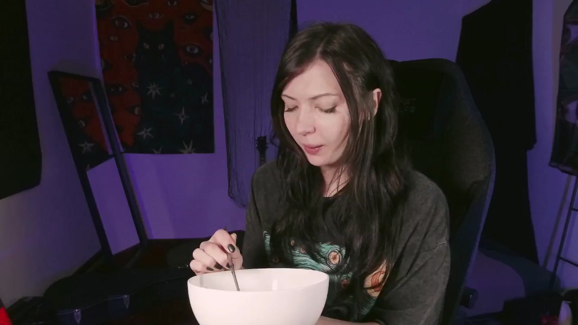 Gallery image thumbnail from sauerkraut's myfreecams stream on, 06/08/2024, 03:39 image 19 of 20