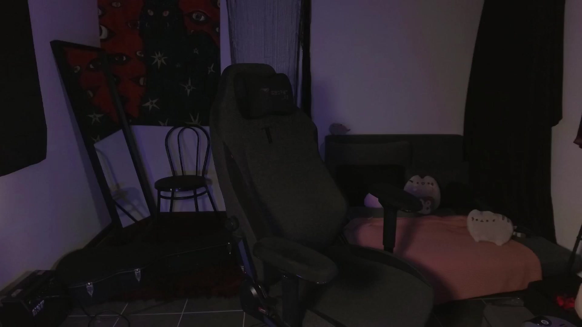 Gallery image thumbnail from sauerkraut's myfreecams stream on, 06/10/2024, 03:52 image 6 of 20
