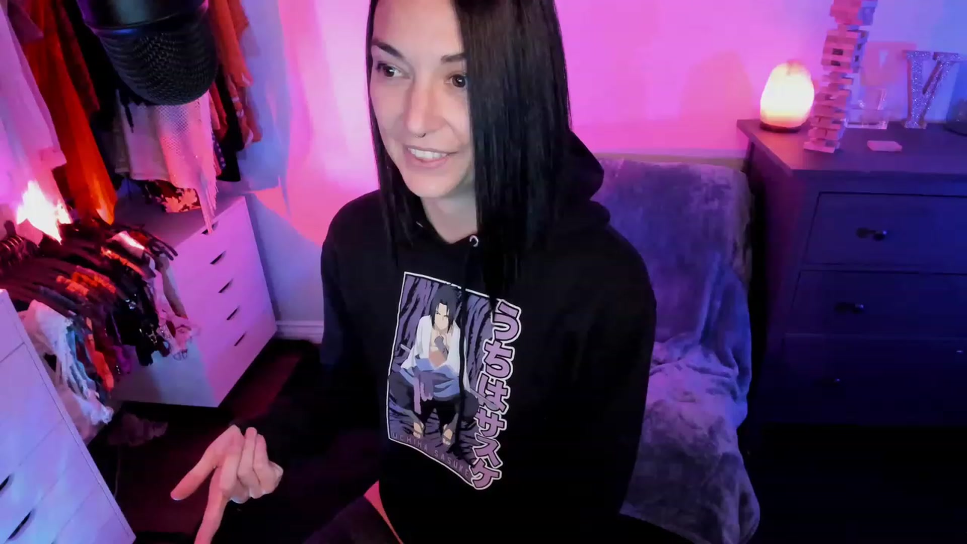 Gallery image thumbnail from savvyv's myfreecams stream on, 11/16/2022, 08:33 image 18 of 20