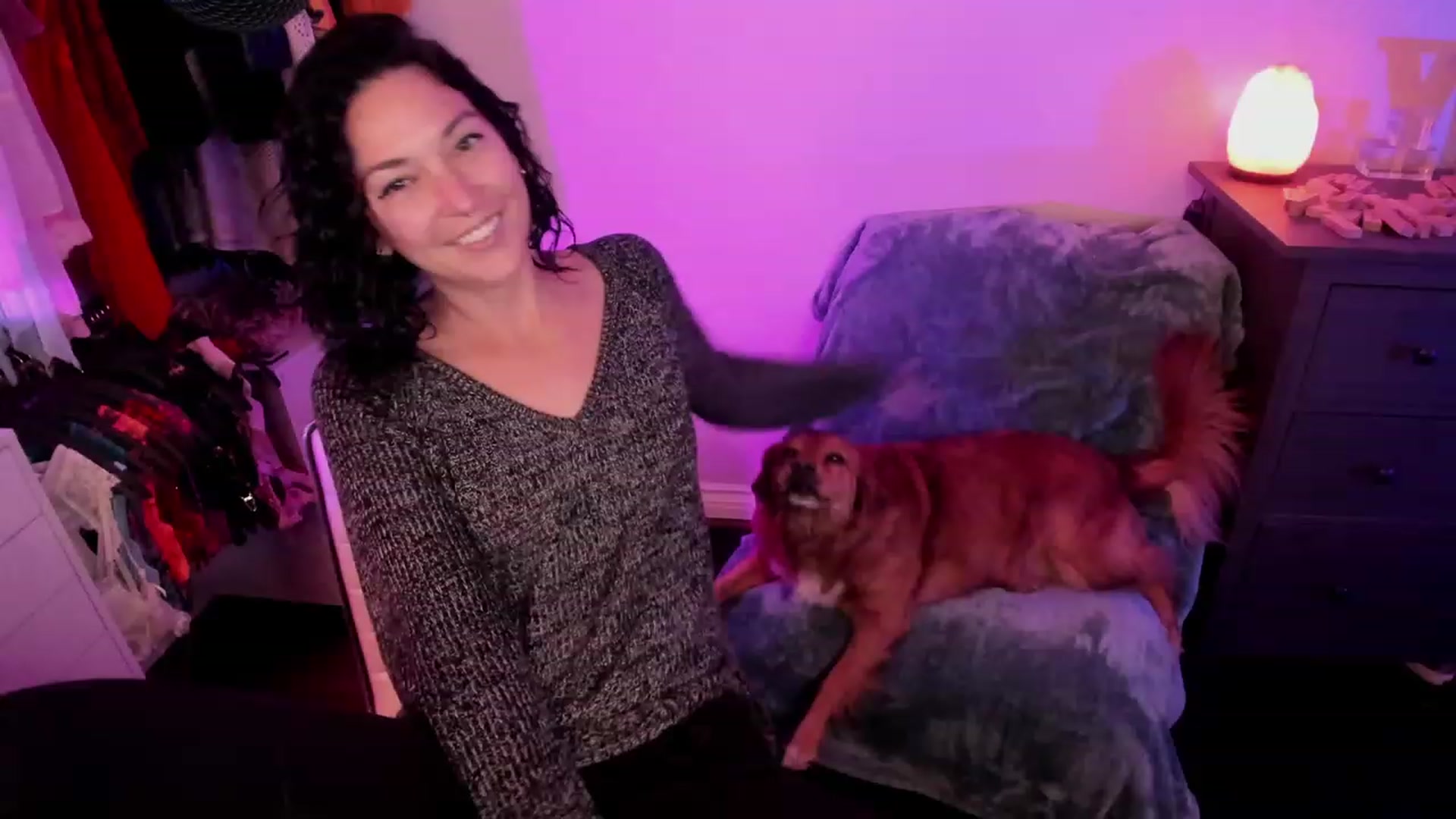 Gallery image thumbnail from savvyv's myfreecams stream on, 11/23/2022, 03:02 image 12 of 20