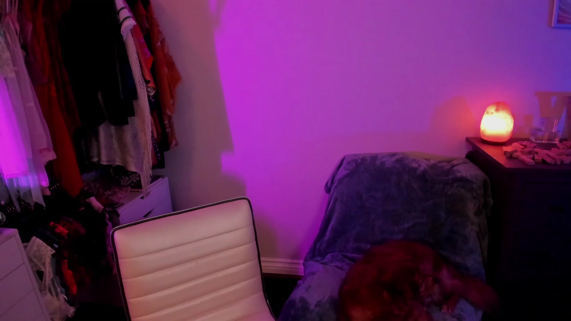 Gallery image thumbnail from savvyv's myfreecams stream on, 11/23/2022, 03:02 image 19 of 20