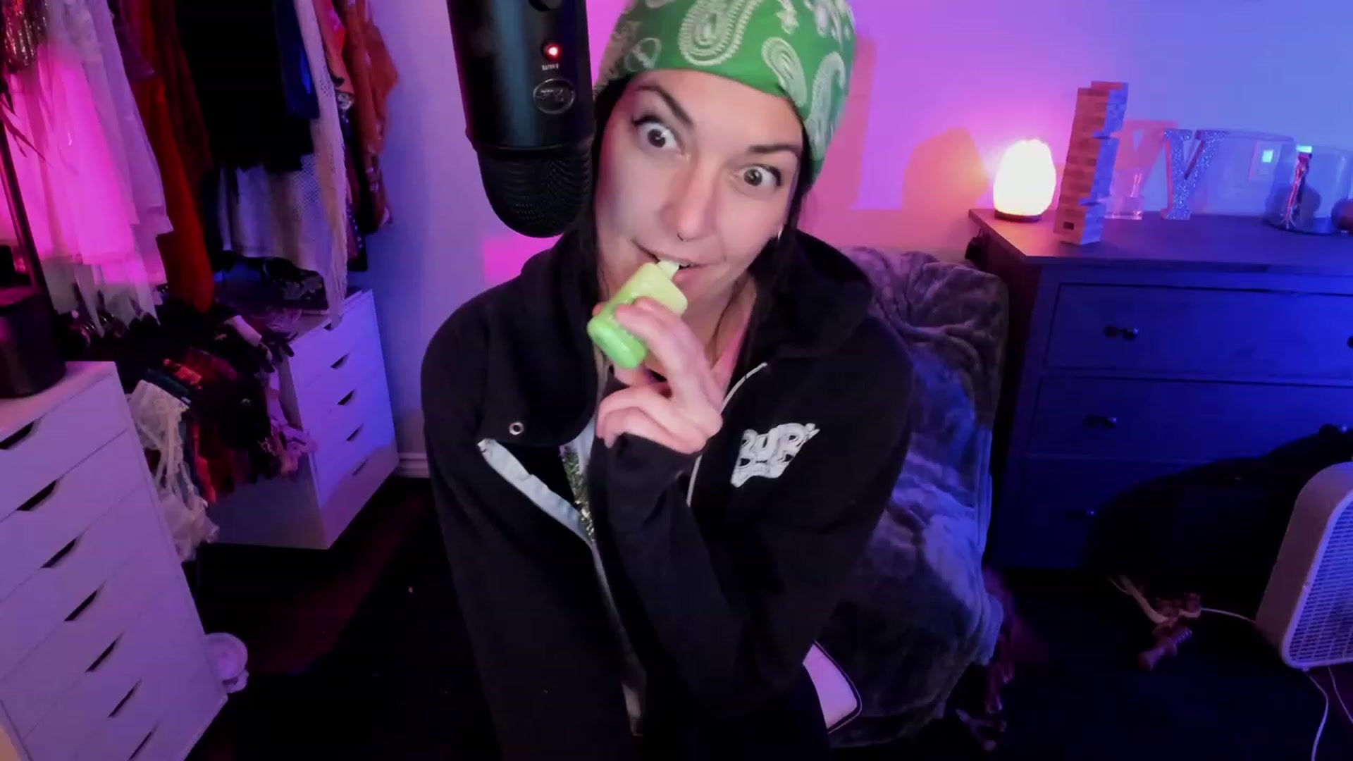 Gallery image thumbnail from savvyv's myfreecams stream on, 11/26/2022, 06:31 image 20 of 20