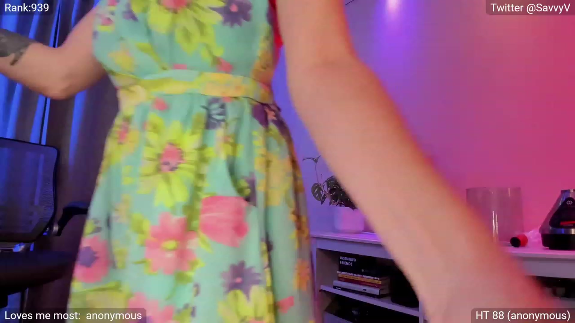 Gallery image thumbnail from savvyv's myfreecams stream on, 02/06/2023, 05:50 image 11 of 20