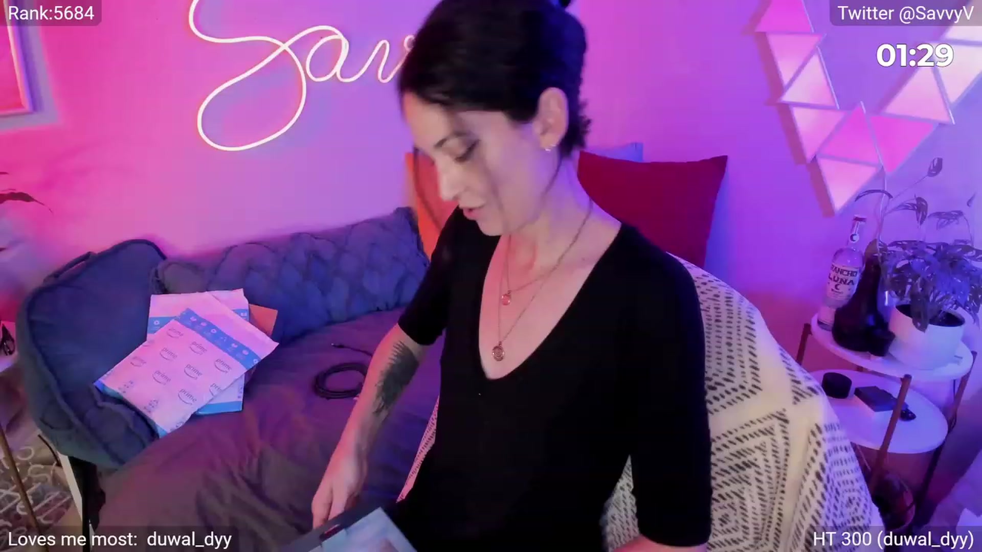 Gallery image thumbnail from savvyv's myfreecams stream on, 03/07/2023, 06:50 image 15 of 20