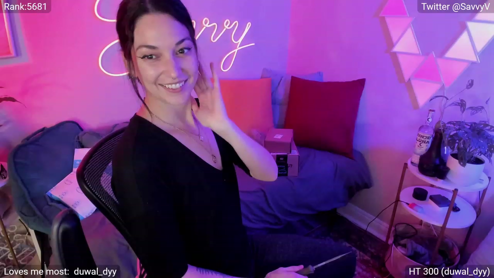 Gallery image thumbnail from savvyv's myfreecams stream on, 03/07/2023, 06:50 image 13 of 20