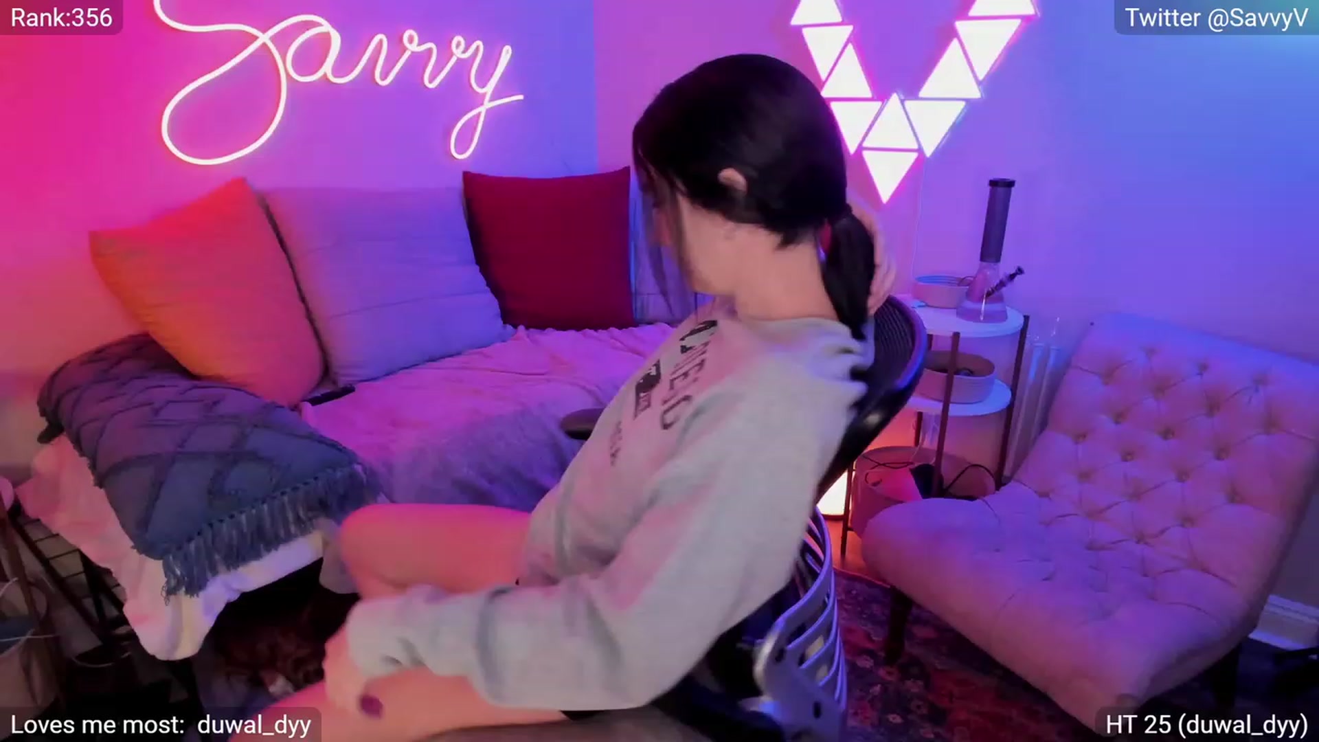 Gallery image thumbnail from savvyv's myfreecams stream on, 04/05/2023, 04:40 image 4 of 20