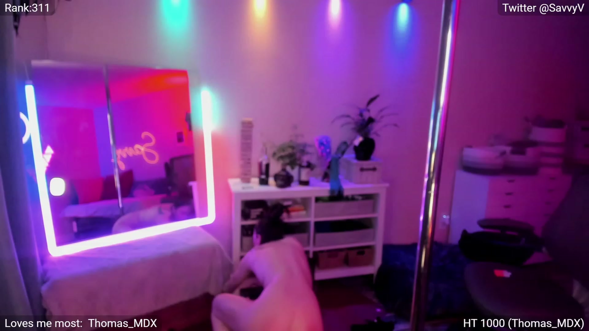Gallery image thumbnail from savvyv's myfreecams stream on, 04/08/2023, 12:34 image 18 of 20