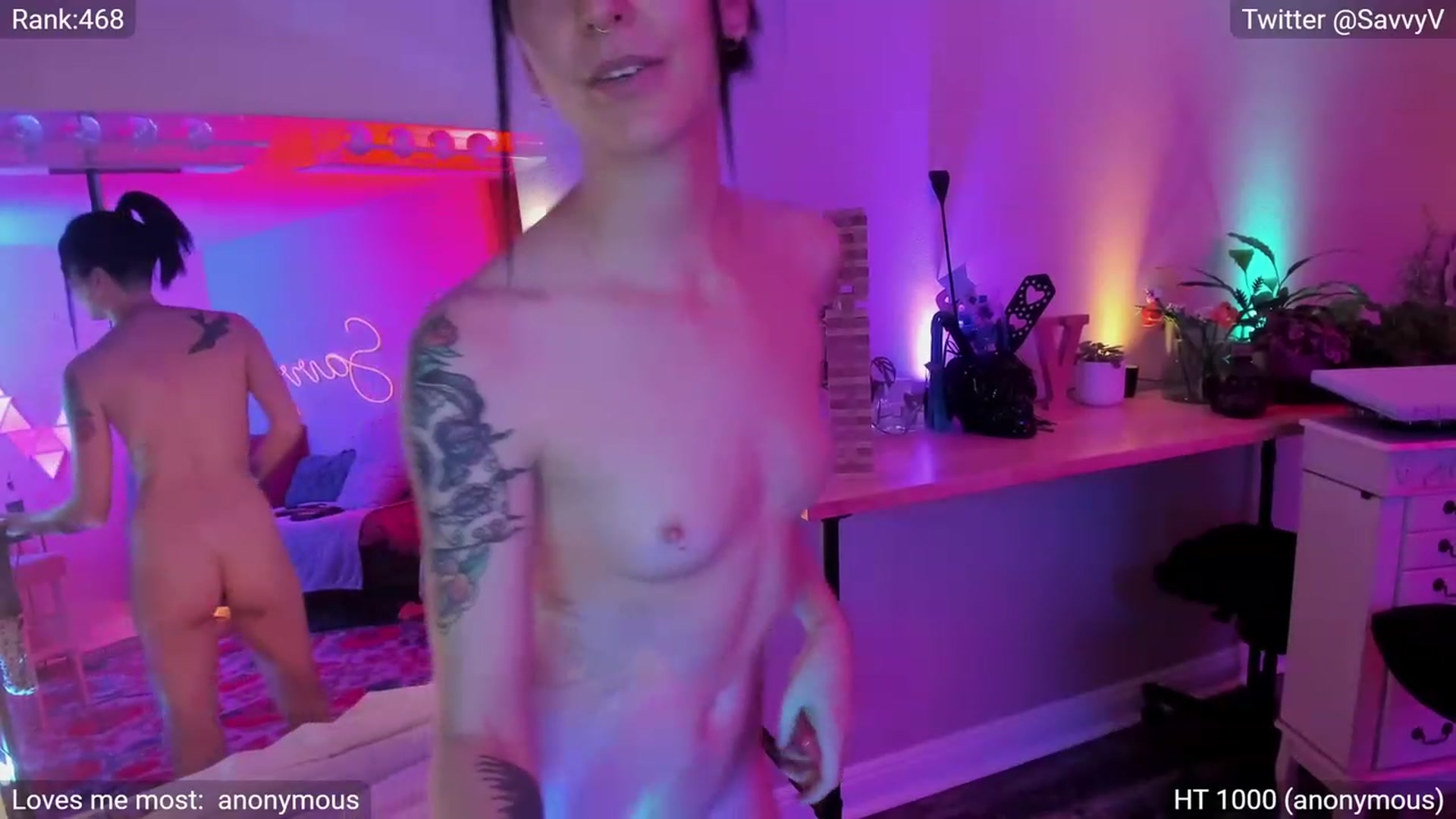 Gallery image thumbnail from savvyv's myfreecams stream on, 04/21/2023, 10:35 image 19 of 20