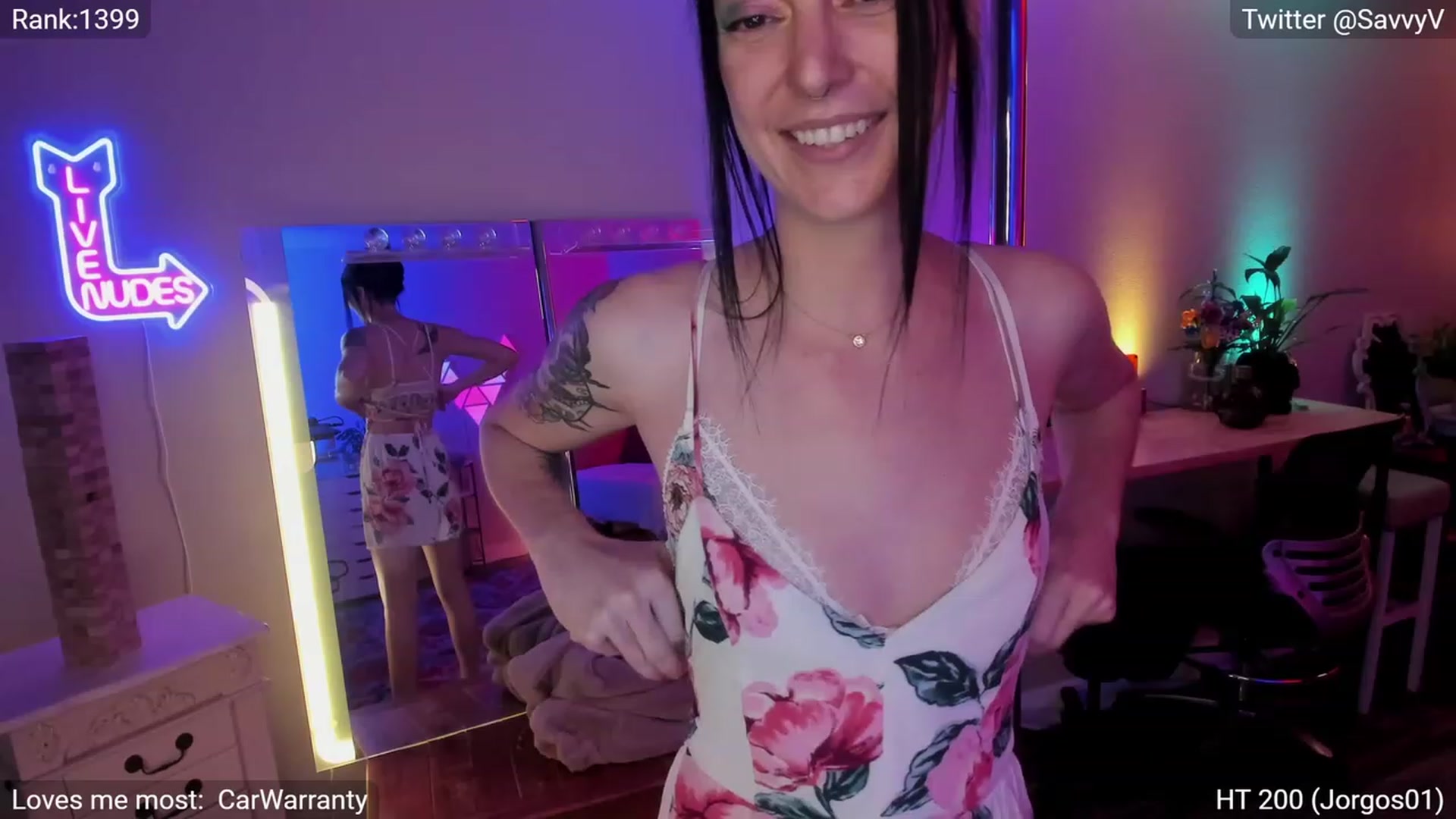 Gallery image thumbnail from savvyv's myfreecams stream on, 05/02/2023, 07:49 image 17 of 20