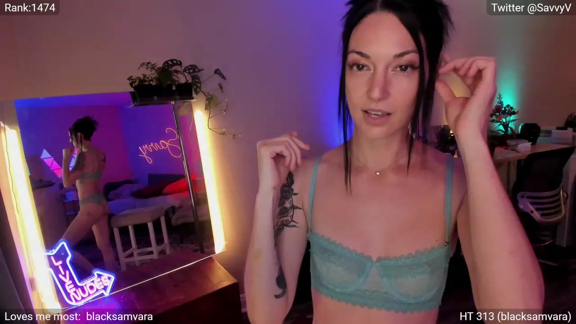 Gallery image thumbnail from savvyv's myfreecams stream on, 05/19/2023, 06:52 image 2 of 20