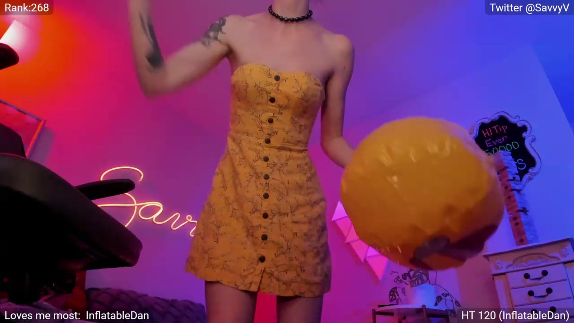 Gallery image thumbnail from savvyv's myfreecams stream on, 06/06/2023, 07:36 image 13 of 20
