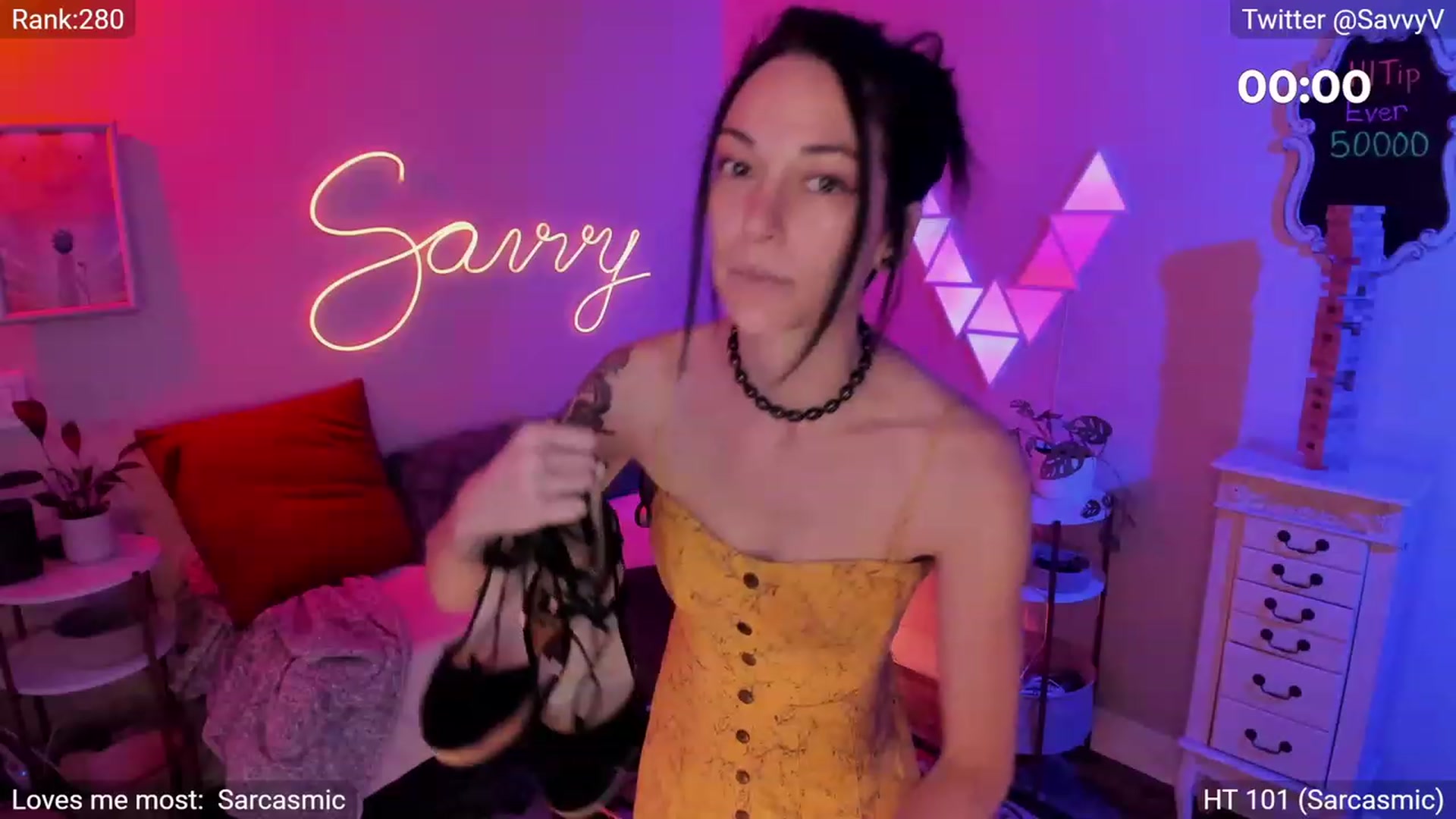 Gallery image thumbnail from savvyv's myfreecams stream on, 06/06/2023, 07:36 image 5 of 20