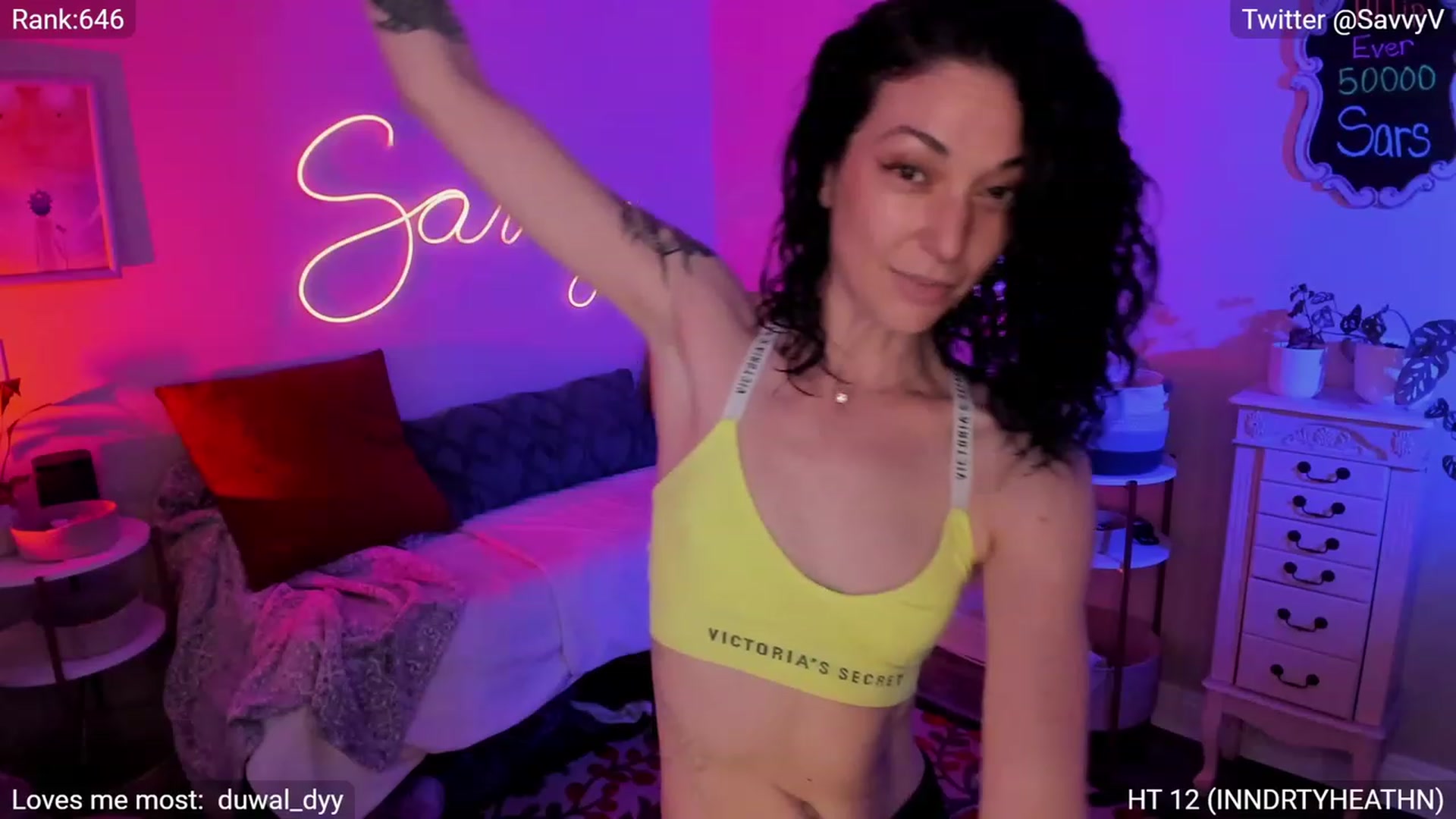 Gallery image thumbnail from savvyv's myfreecams stream on, 06/11/2023, 07:00 image 3 of 20