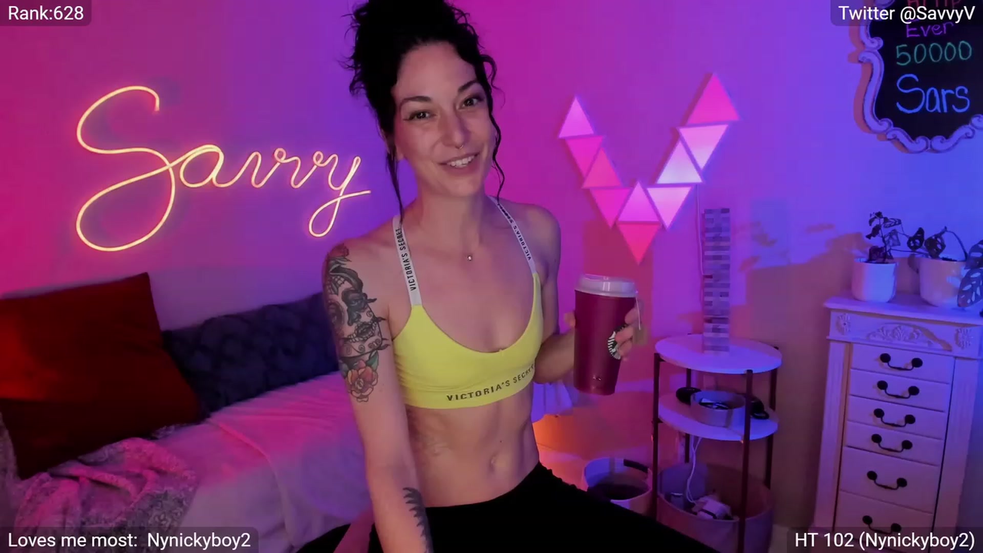 Gallery image thumbnail from savvyv's myfreecams stream on, 06/11/2023, 07:00 image 18 of 20