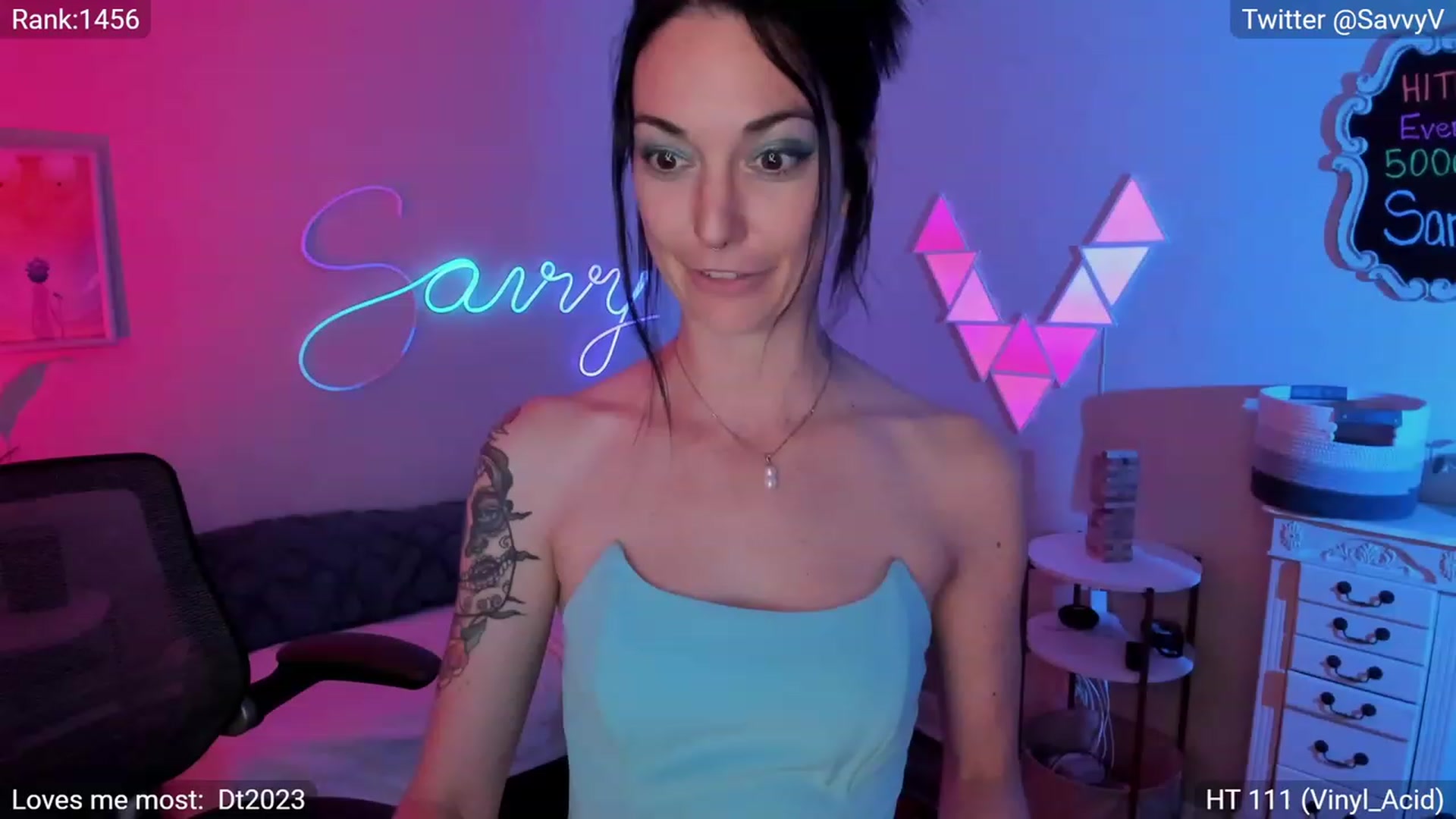 Gallery image thumbnail from savvyv's myfreecams stream on, 06/23/2023, 05:14 image 8 of 20
