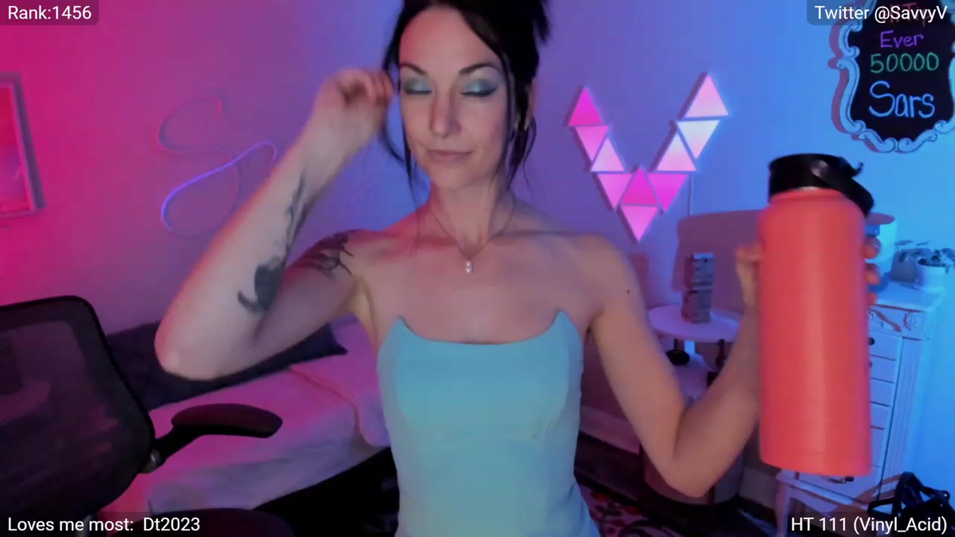 Gallery image thumbnail from savvyv's myfreecams stream on, 06/23/2023, 05:14 image 3 of 20