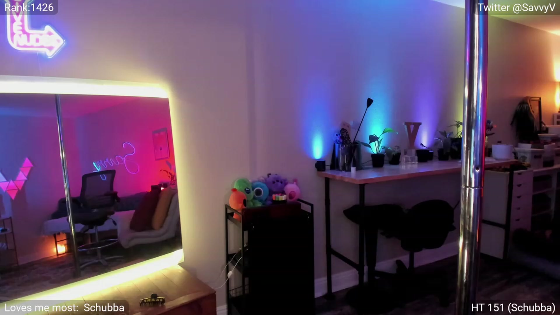 Gallery image thumbnail from savvyv's myfreecams stream on, 06/23/2023, 05:58 image 16 of 20