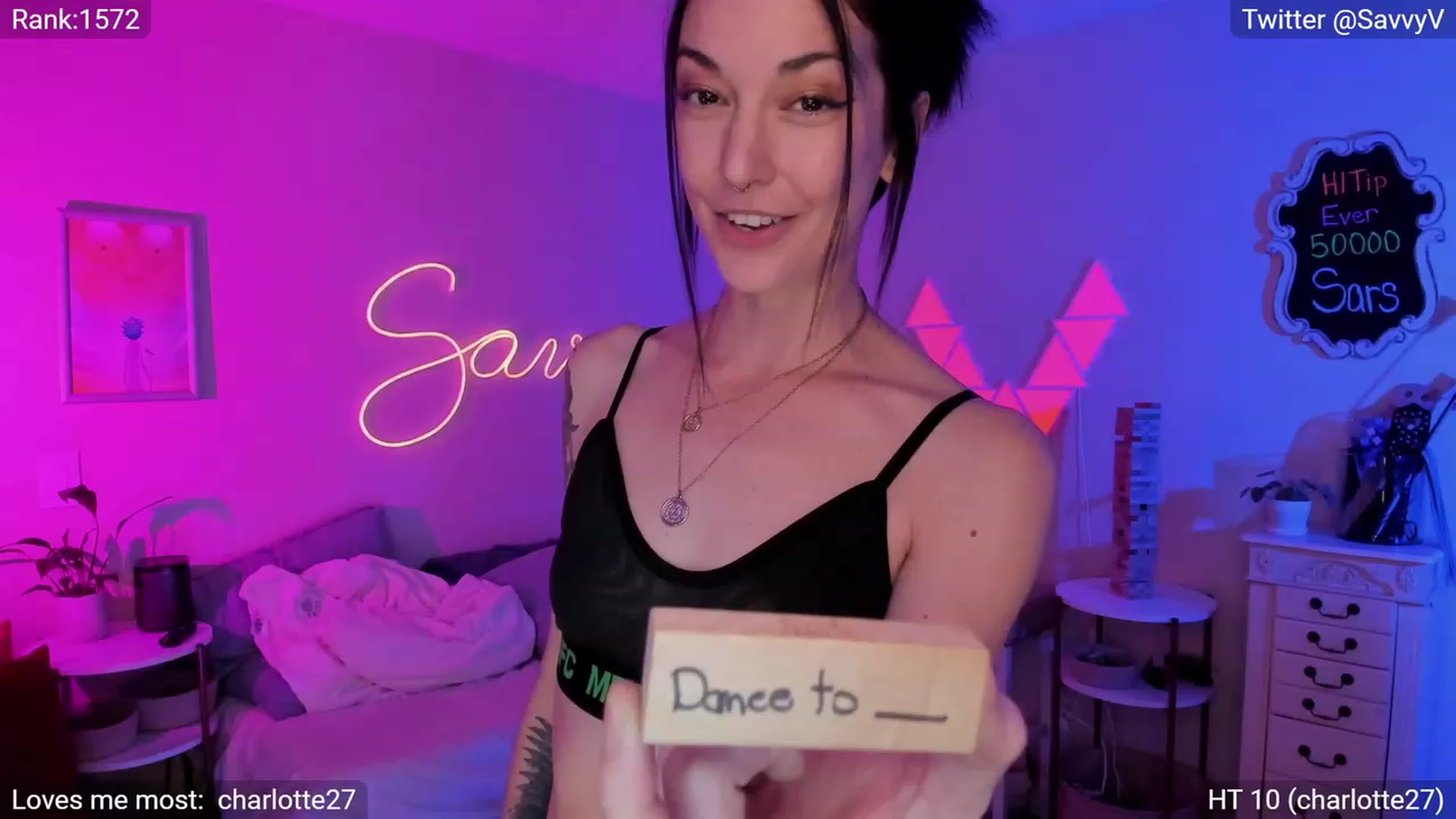 Gallery image thumbnail from savvyv's myfreecams stream on, 06/27/2023, 03:40 image 1 of 20