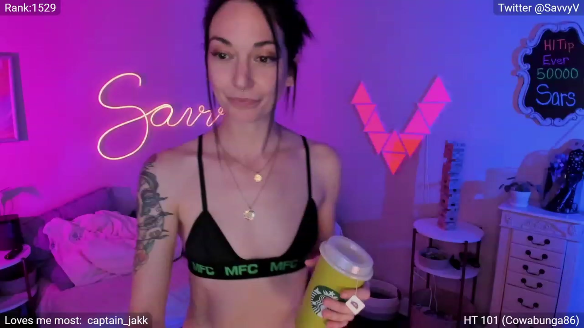 Gallery image thumbnail from savvyv's myfreecams stream on, 06/27/2023, 03:40 image 19 of 20