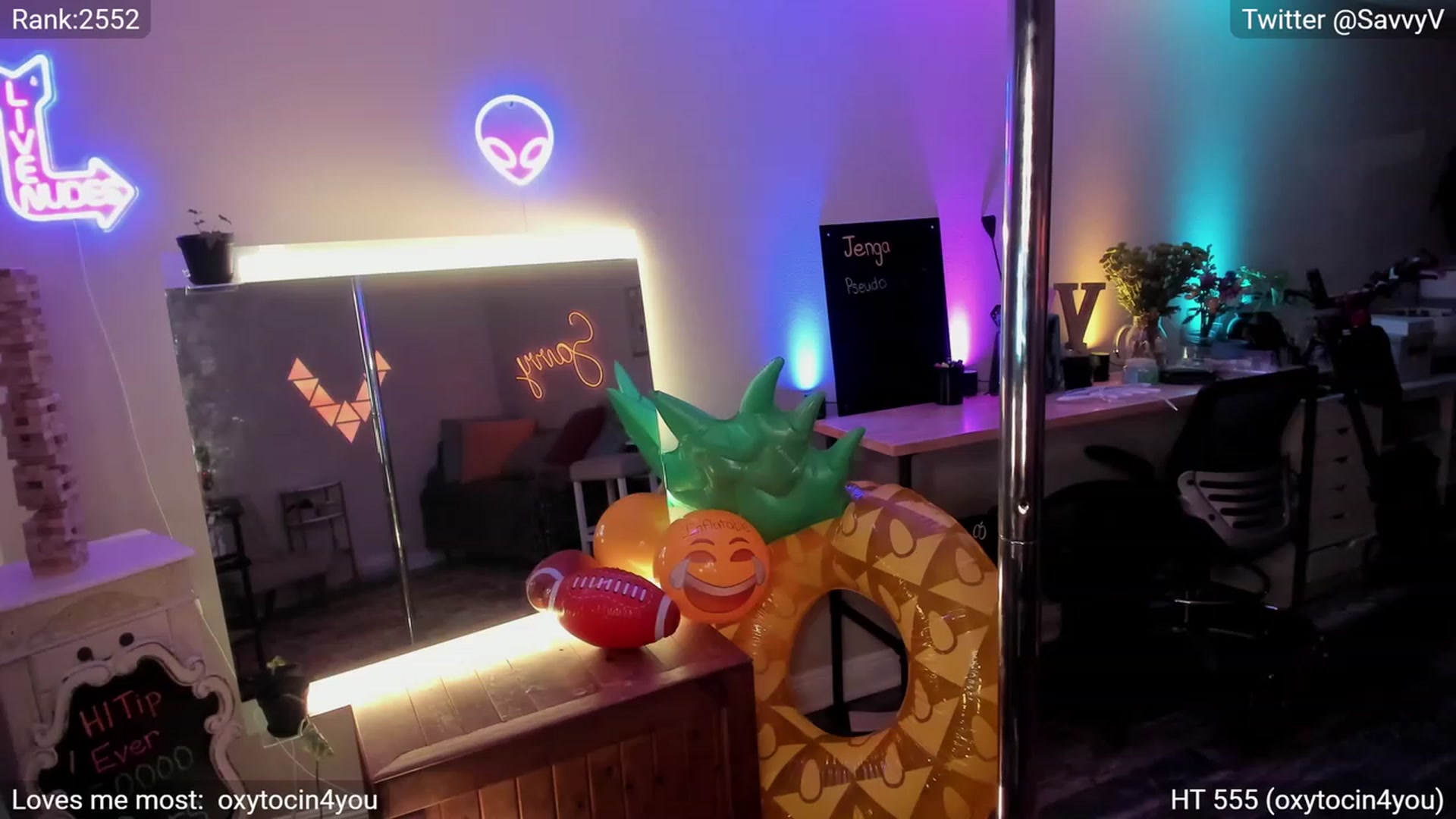 Gallery image thumbnail from savvyv's myfreecams stream on, 07/14/2023, 07:09 image 11 of 20