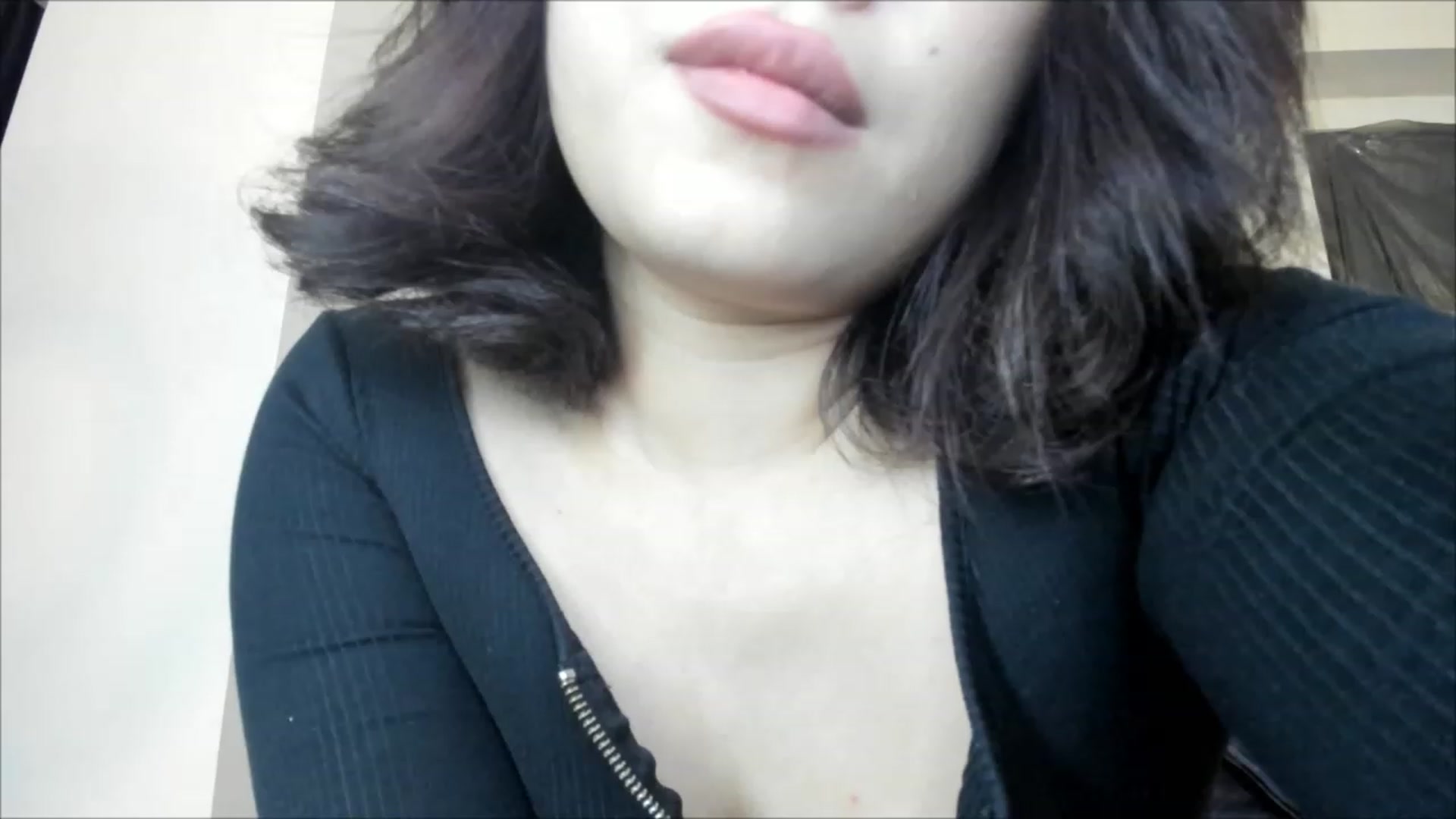 Gallery image thumbnail from sayshi_lee's myfreecams stream on, 03/28/2023, 24:00 image 14 of 20