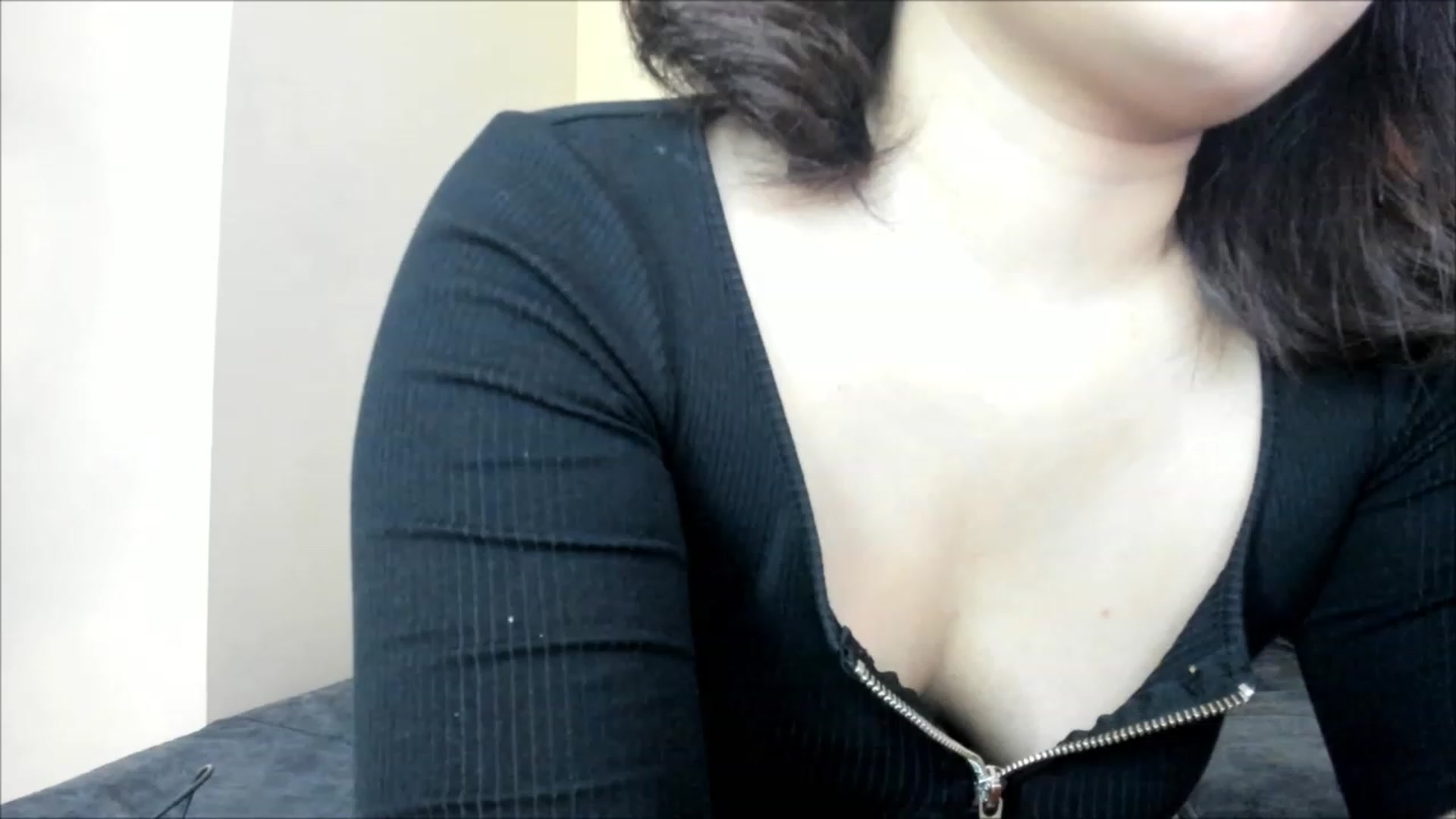 Gallery image thumbnail from sayshi_lee's myfreecams stream on, 03/28/2023, 24:40 image 17 of 20
