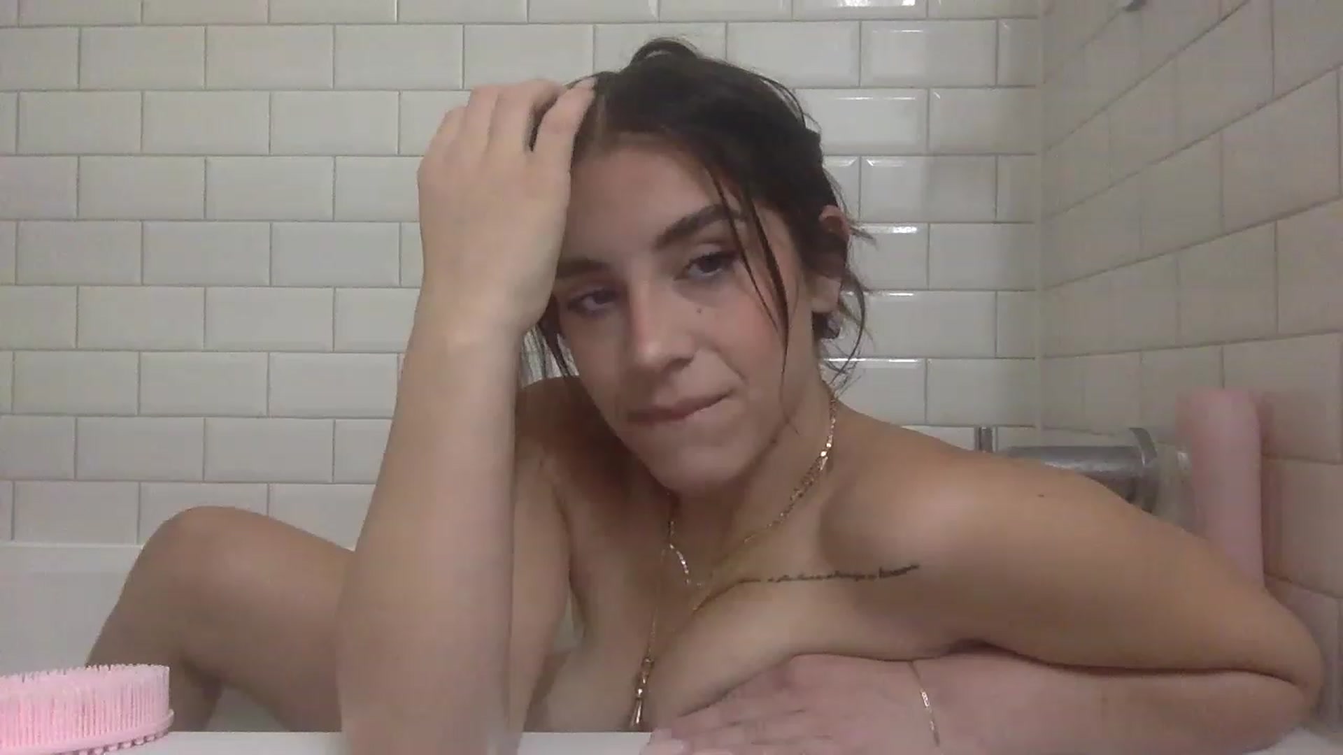 Gallery image thumbnail from scarletbaby2's myfreecams stream on, 03/08/2023, 19:24 image 7 of 20