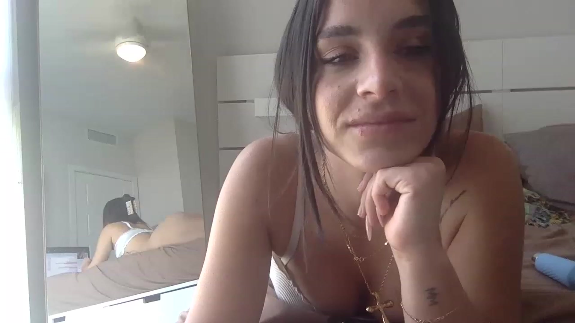 Gallery image thumbnail from scarletbaby2's myfreecams stream on, 03/08/2023, 20:15 image 20 of 20