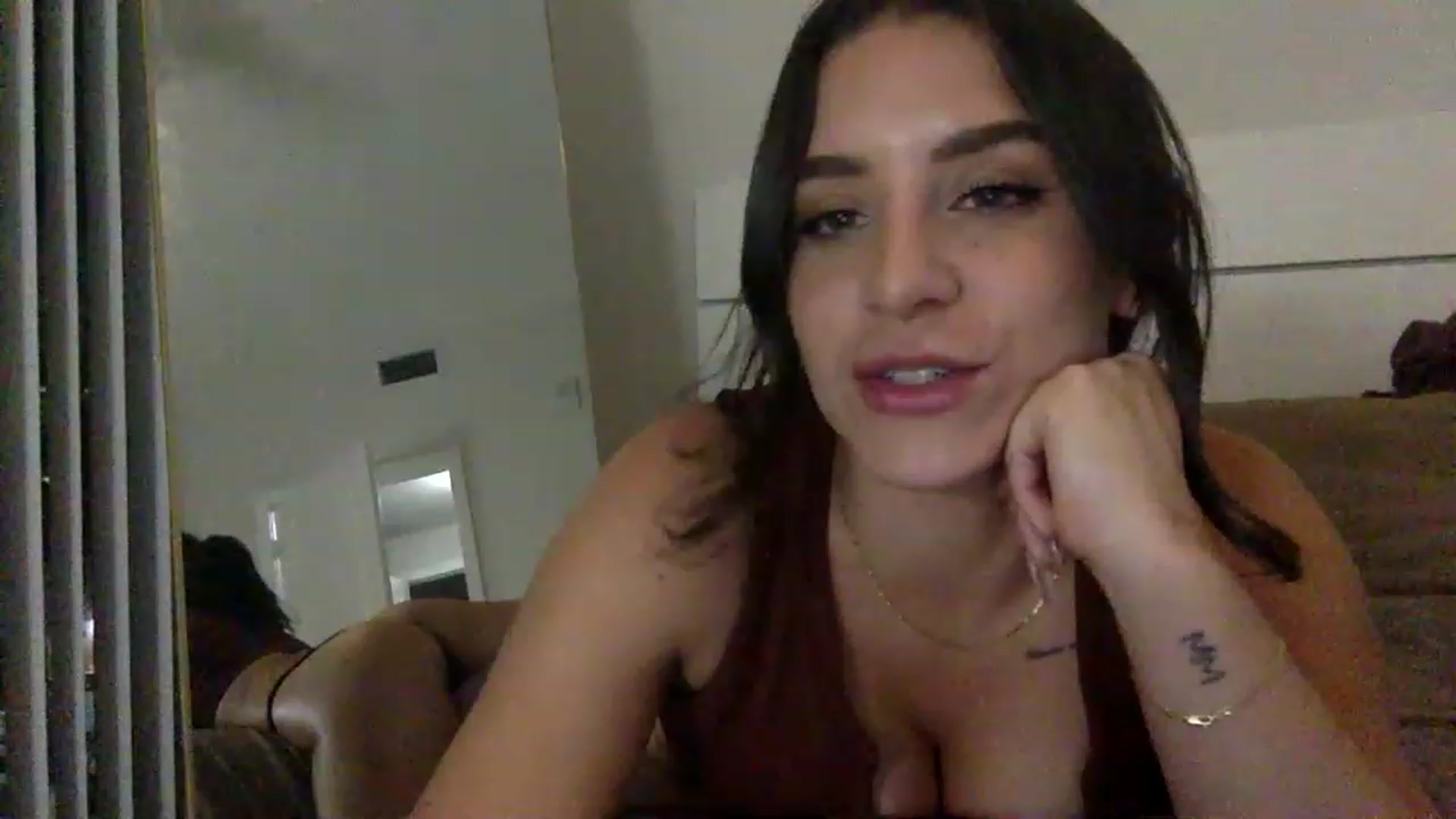Gallery image thumbnail from scarletbaby2's myfreecams stream on, 03/11/2023, 24:35 image 1 of 20