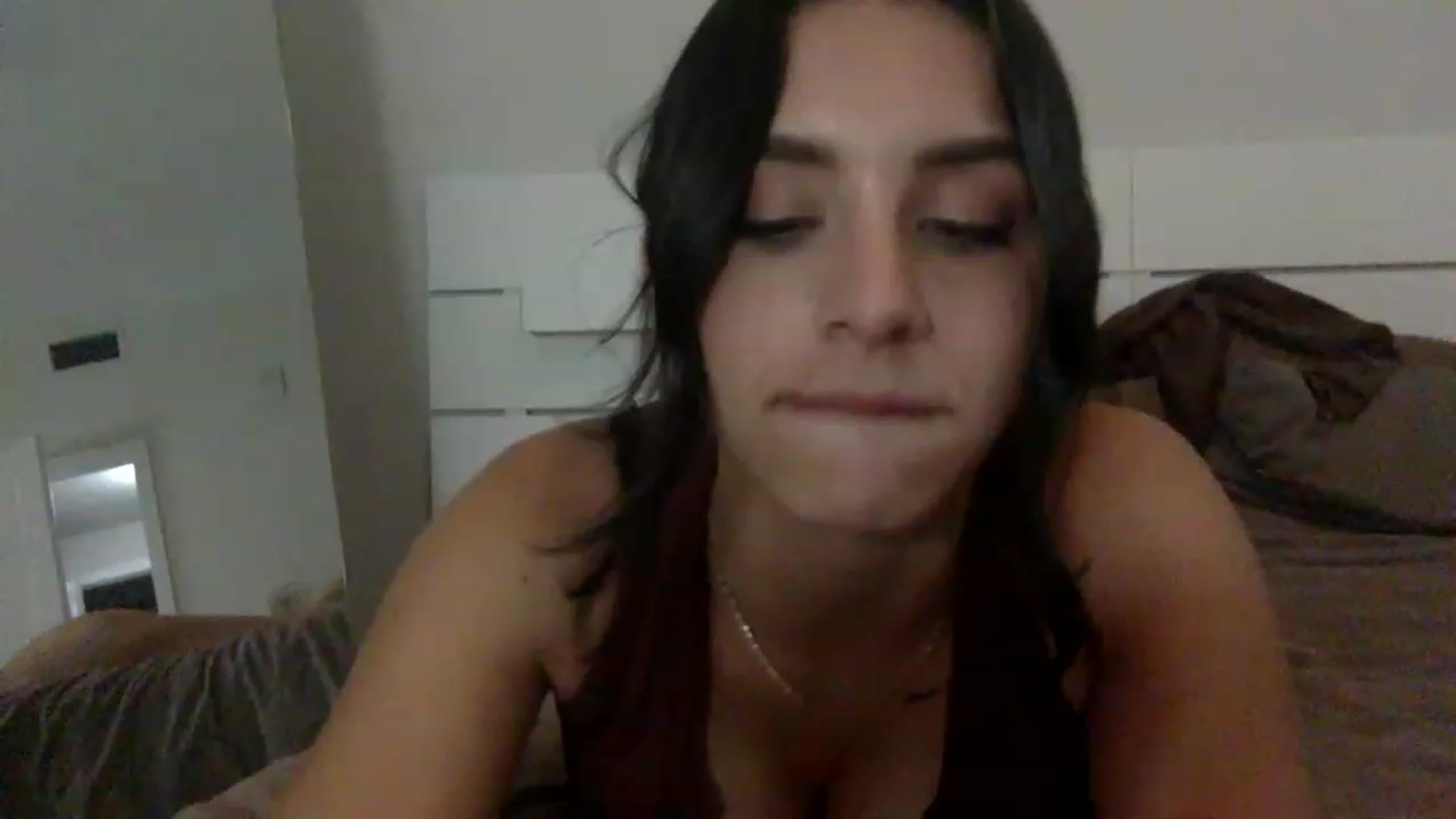 Gallery image thumbnail from scarletbaby2's myfreecams stream on, 03/11/2023, 24:35 image 20 of 20