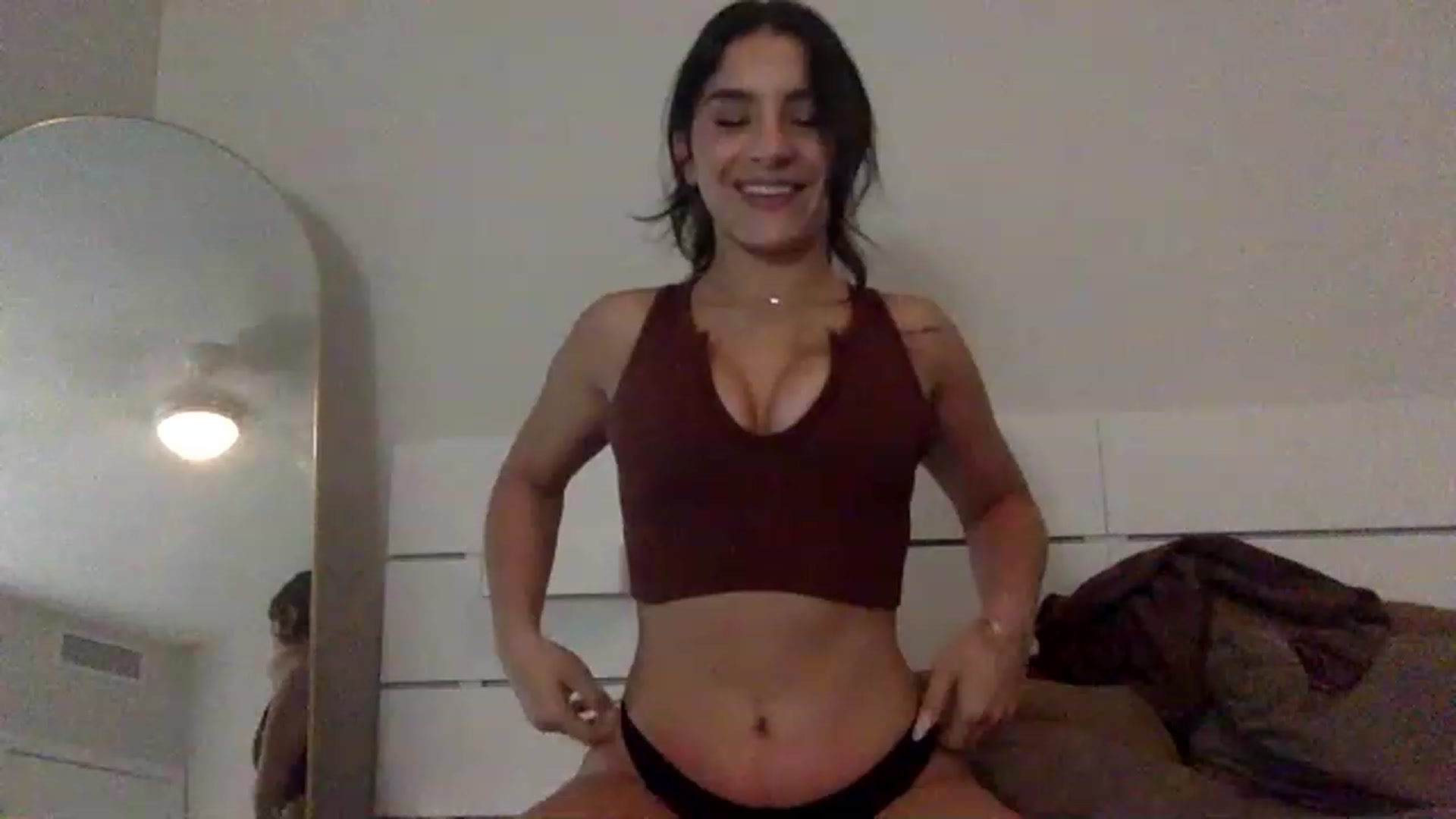 Gallery image thumbnail from scarletbaby2's myfreecams stream on, 03/11/2023, 24:48 image 2 of 20