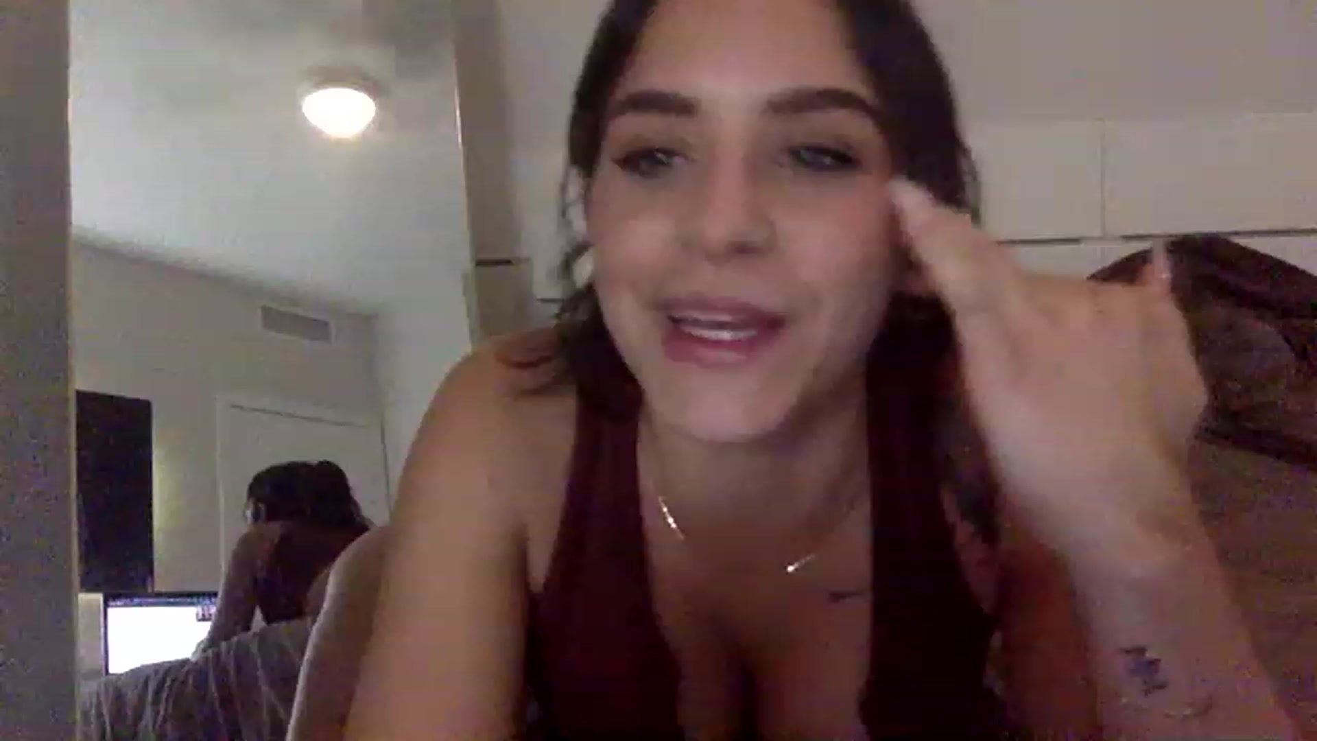 Gallery image thumbnail from scarletbaby2's myfreecams stream on, 03/11/2023, 24:48 image 8 of 20